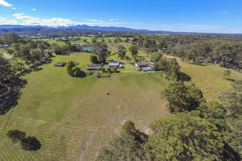 Real Estate For Sale 163 Waterfall Way Raleigh , NSW