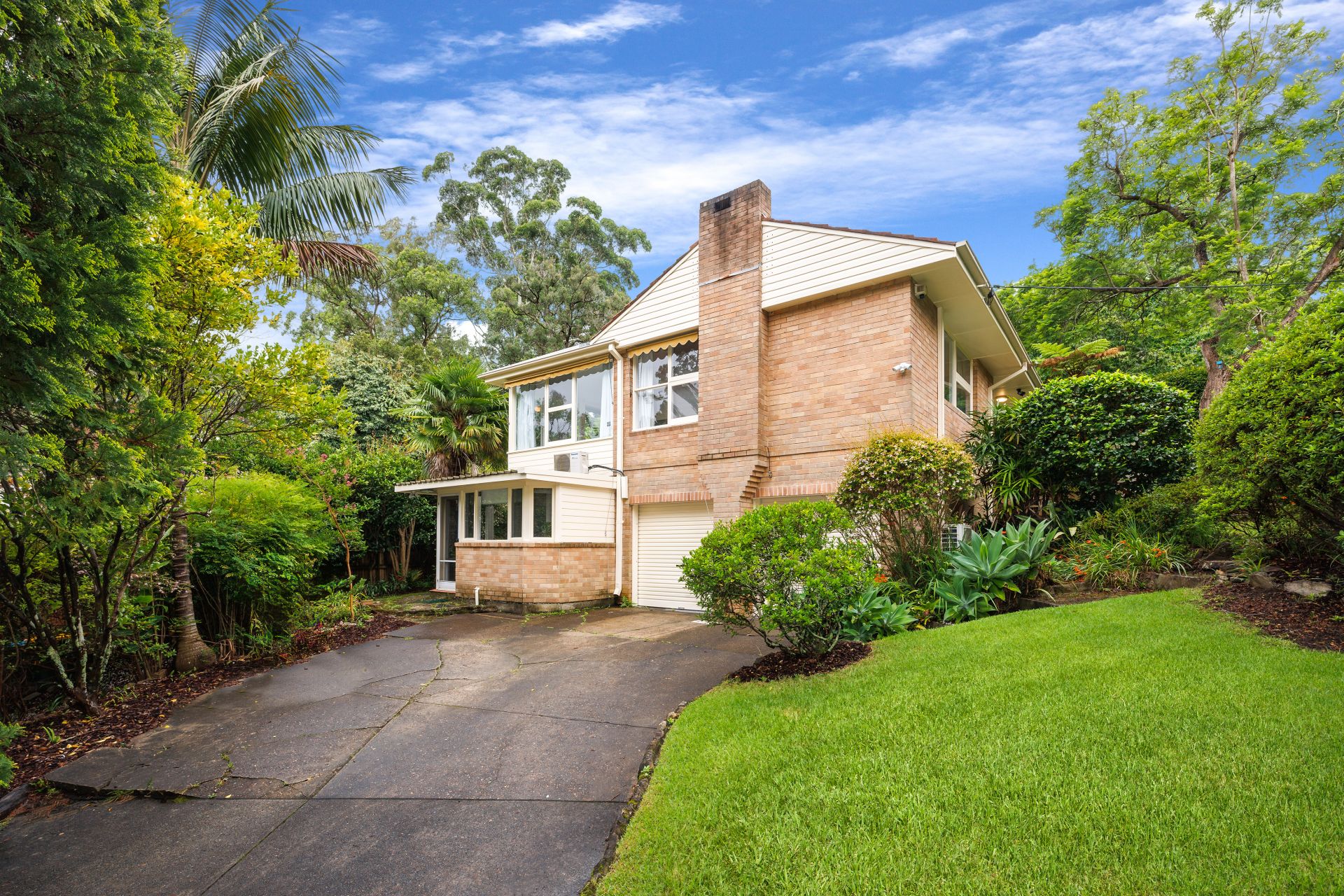 Real Estate For Lease 1 Jubilee Avenue Pymble , NSW