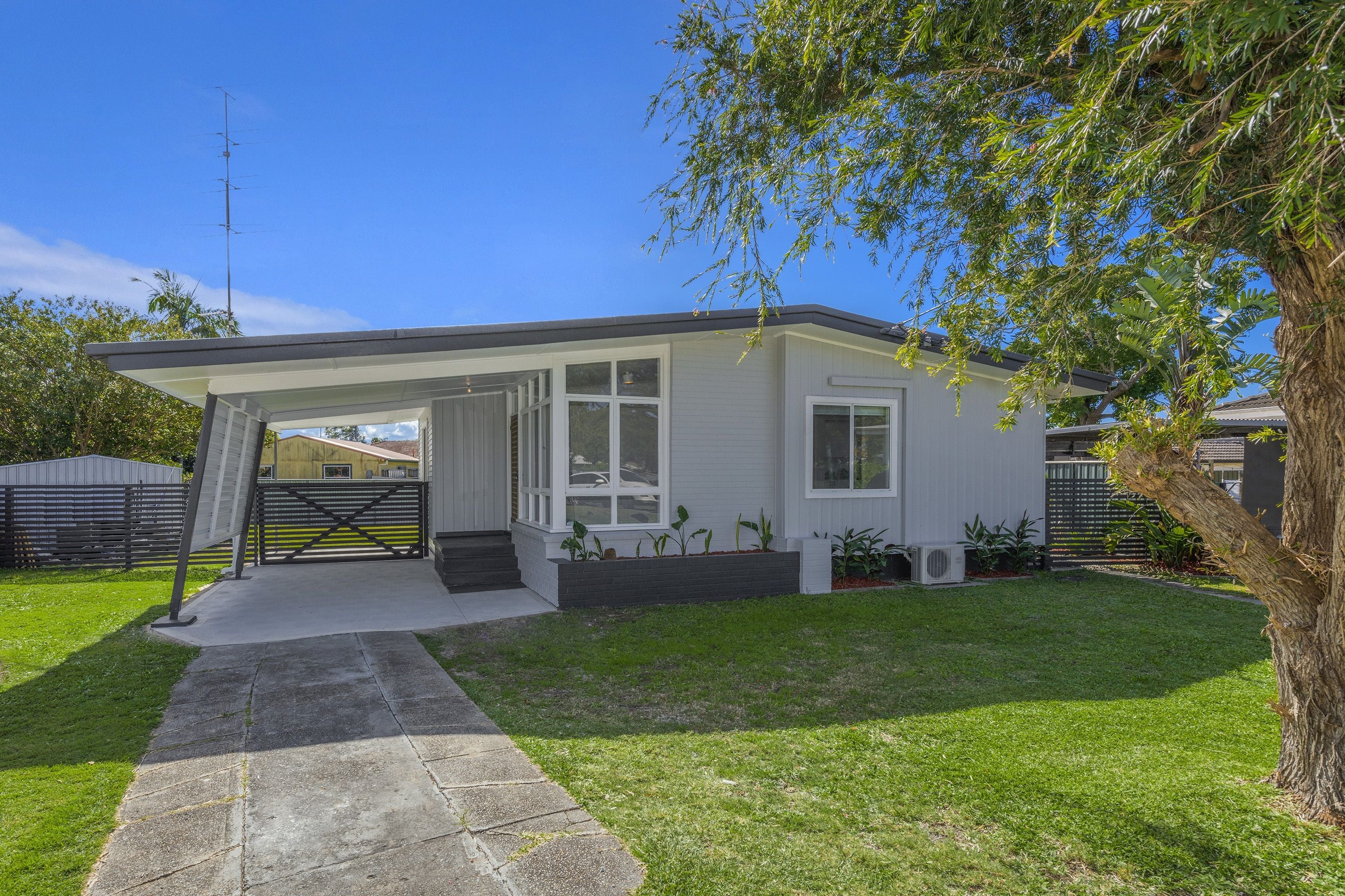 One Agency Eastlakes Real Estate For Sale 5 Tomlin Place Swansea