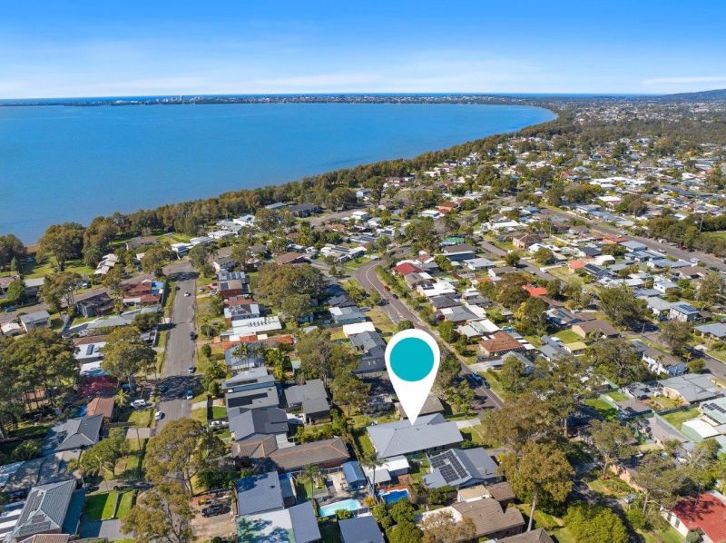 Real Estate For Sale 143 Kerry Crescent Berkeley Vale , NSW