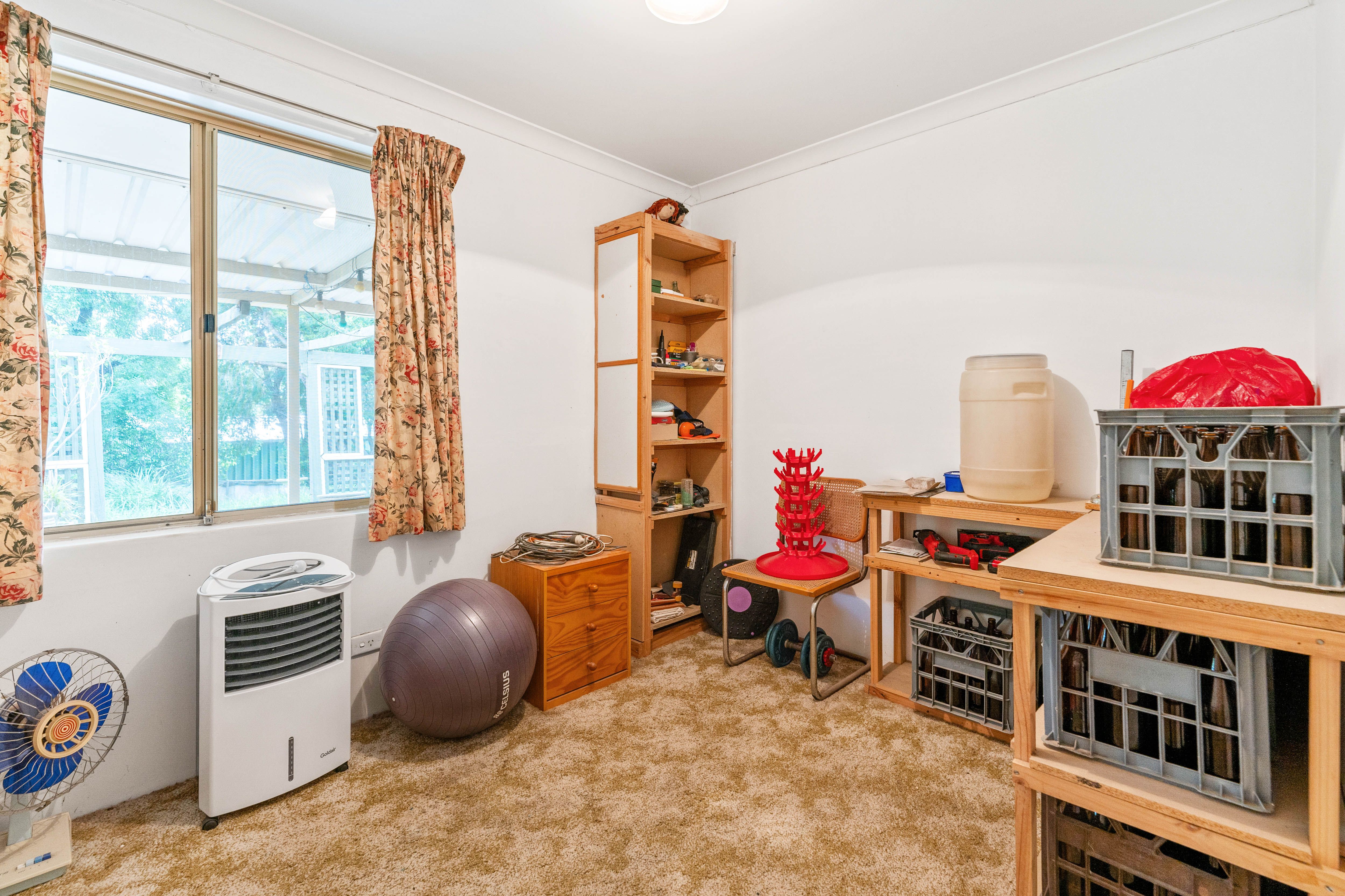 Real Estate For Sale 6 Millen Street Mount Nasura , WA