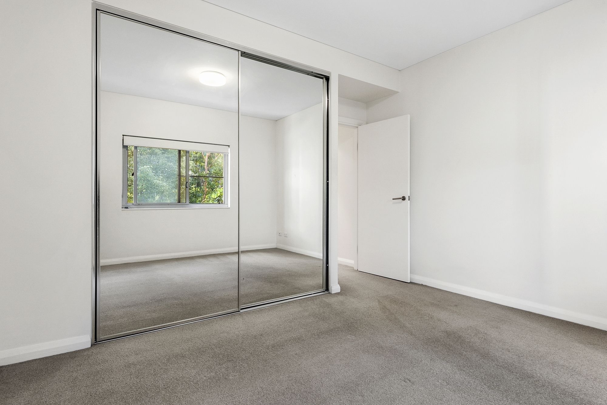 Real Estate For Lease 402/8 Duntroon Avenue St Leonards , NSW