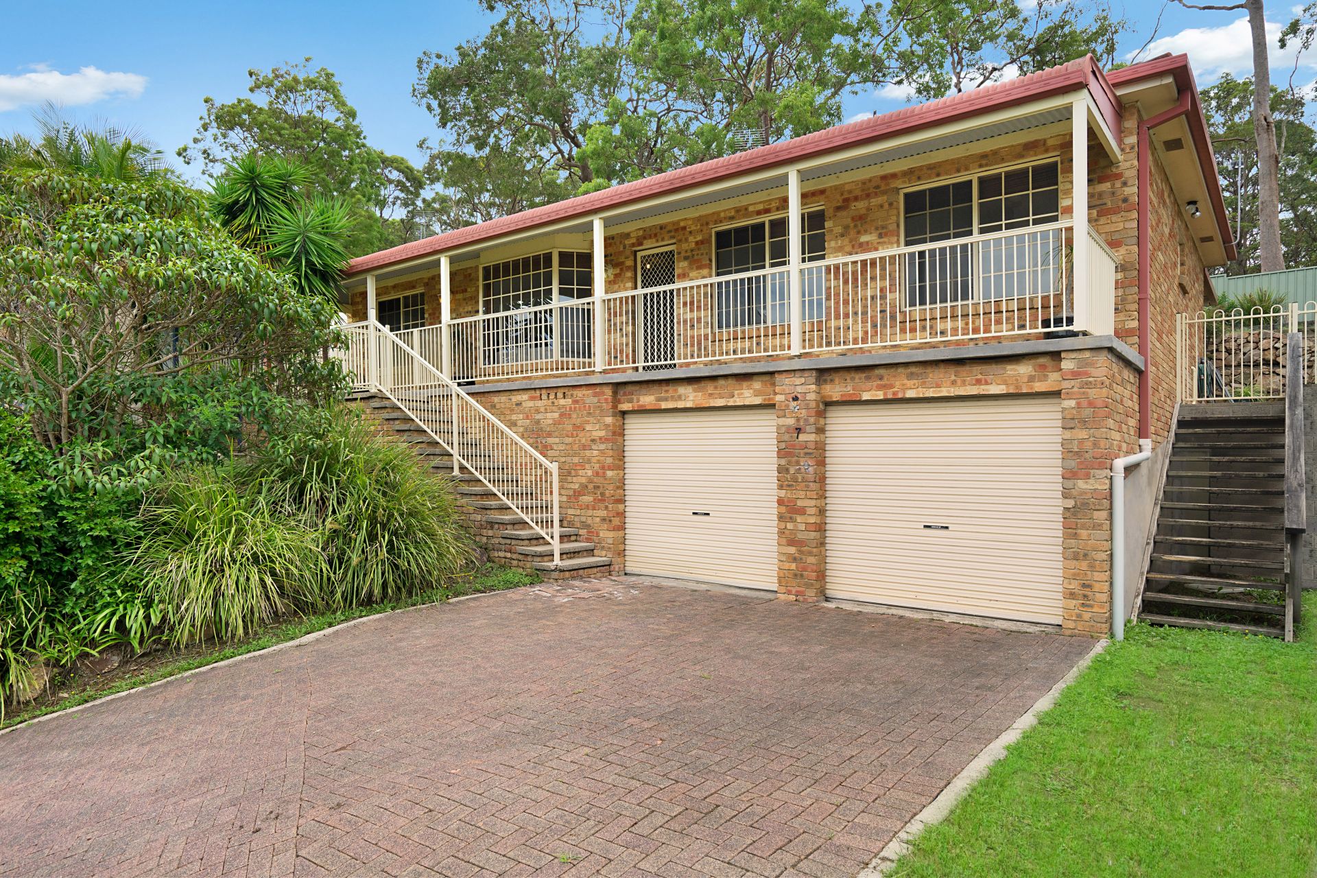 7 Honeyeater Place, Tingira Heights McKiernan Real Estate