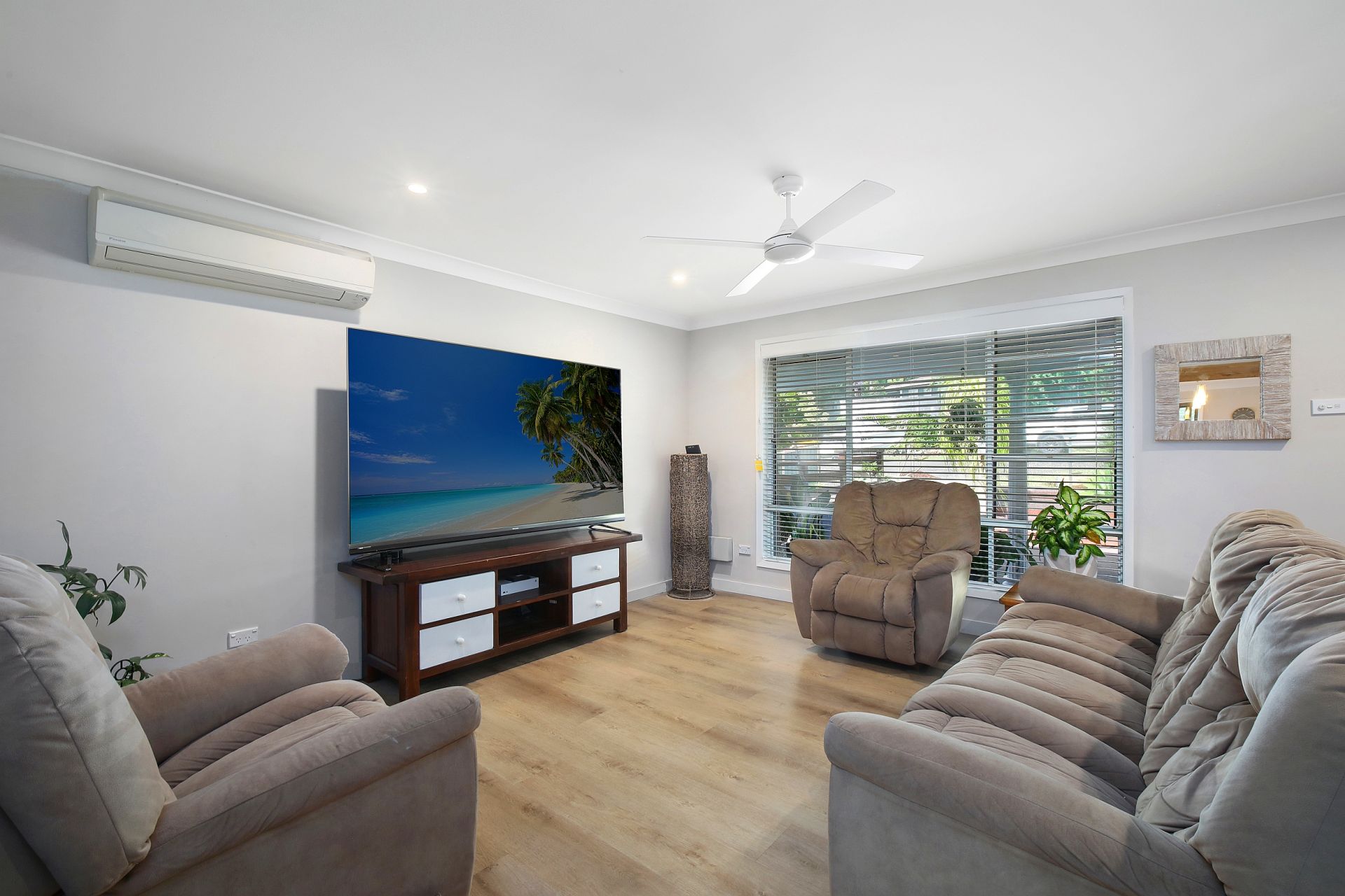 Real Estate For Sale 13 Berne Street Bateau Bay , NSW