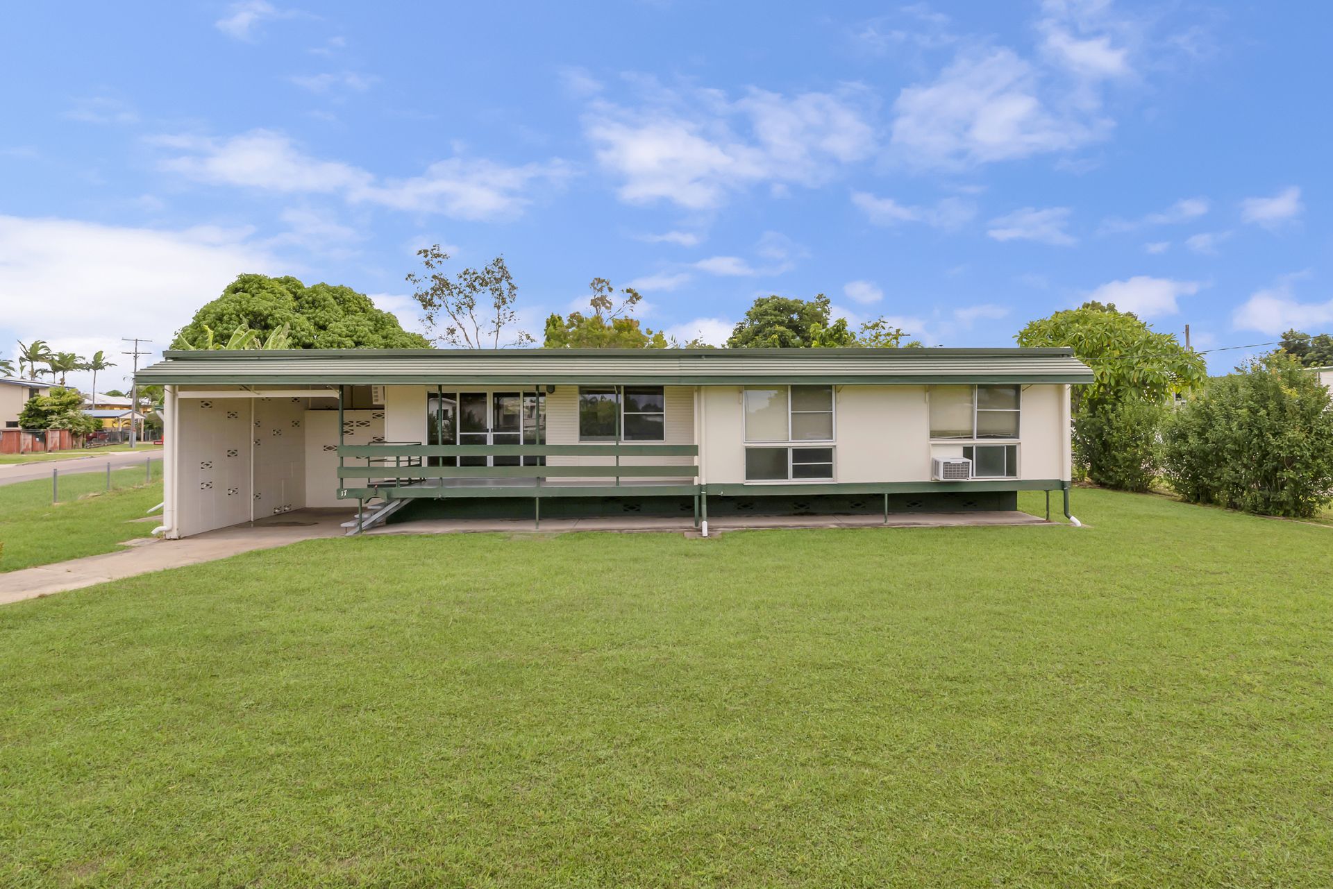 17 Leeds Street, Gulliver Harcourts Kingsberry Townsville