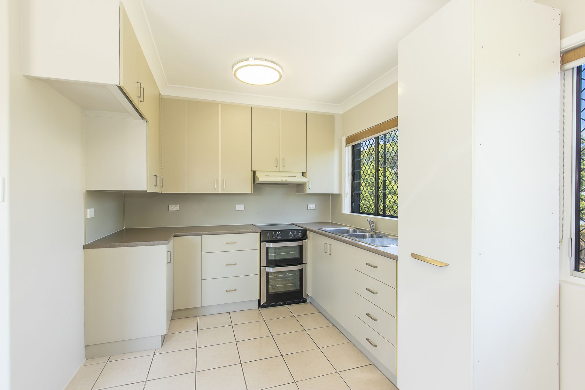 1/41 Brighton Street, Gulliver Harcourts Kingsberry Townsville