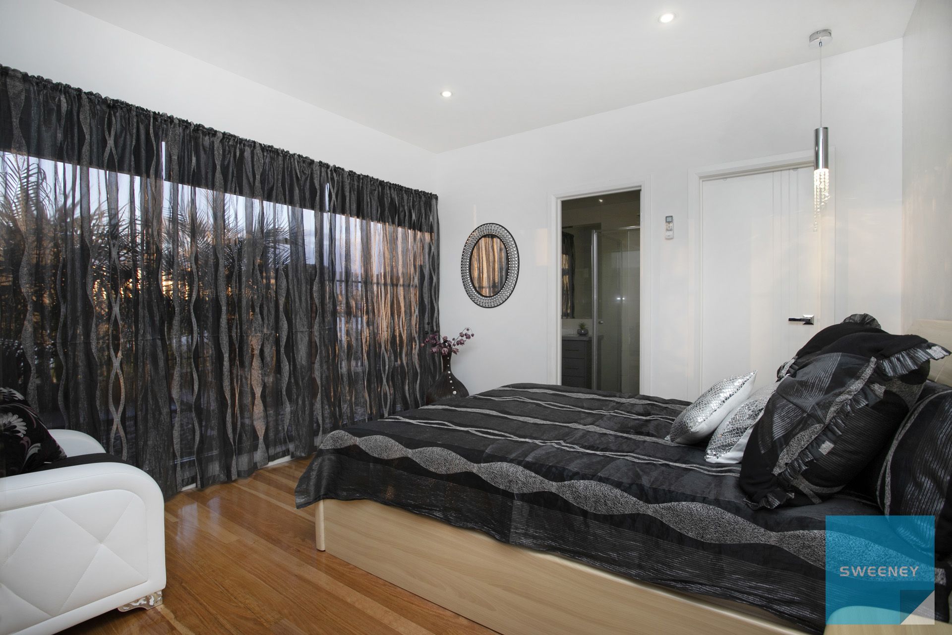 5 Caravel Lane, CAROLINE SPRINGS Sweeney Estate Agents