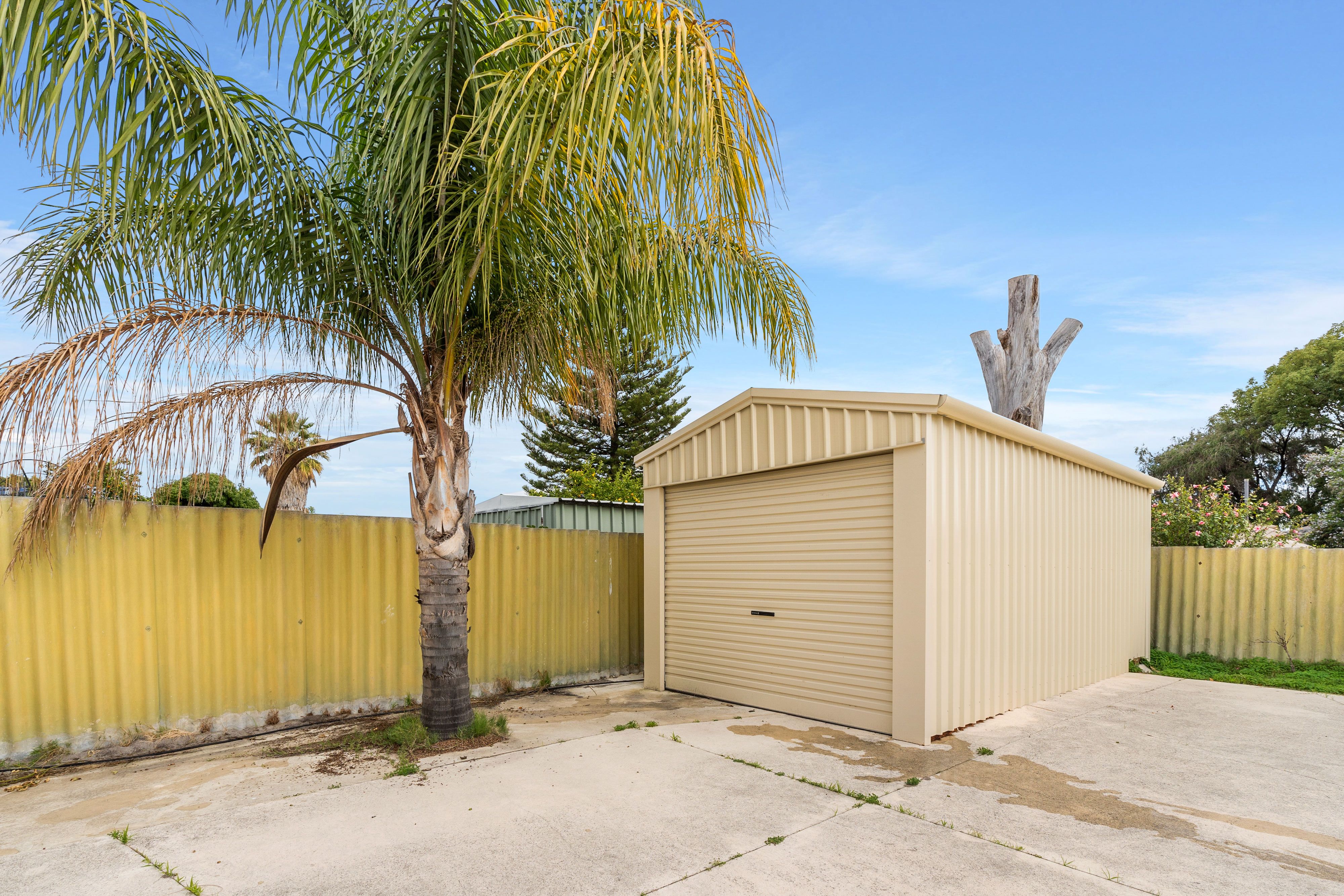 Real Estate For Sale 129 Hume Road Thornlie , WA
