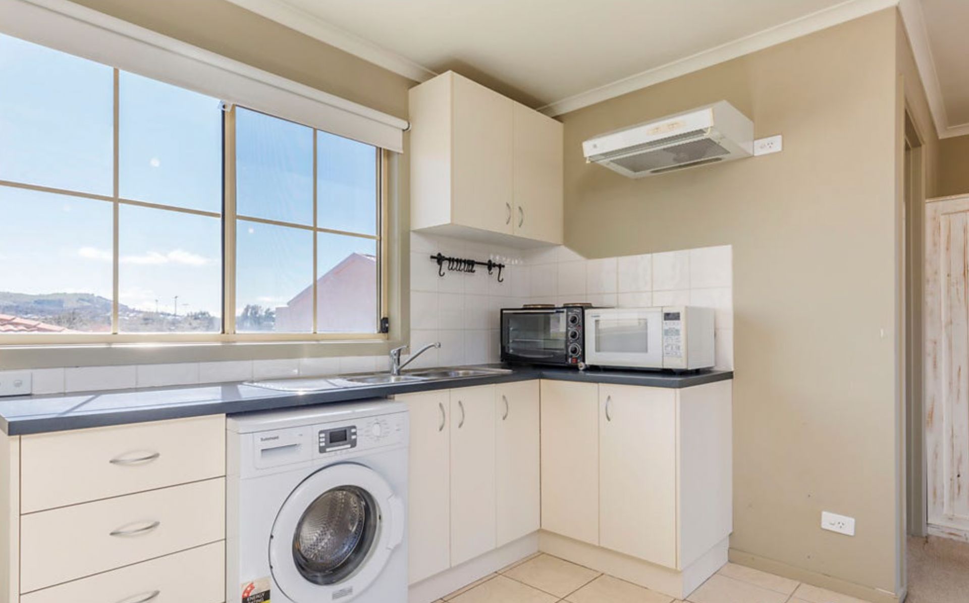 Real Estate For Lease 20A Paisley Street Nicholls , ACT