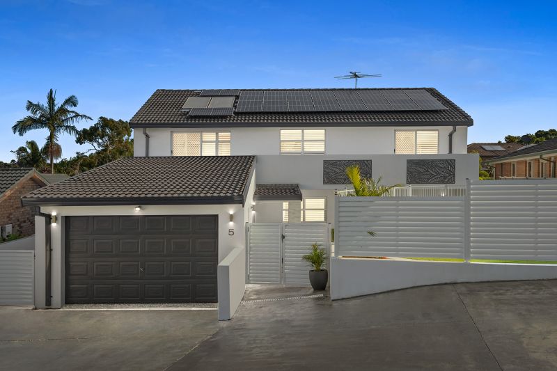 Real Estate For Sale 5 Penguin Place Woronora Heights , NSW