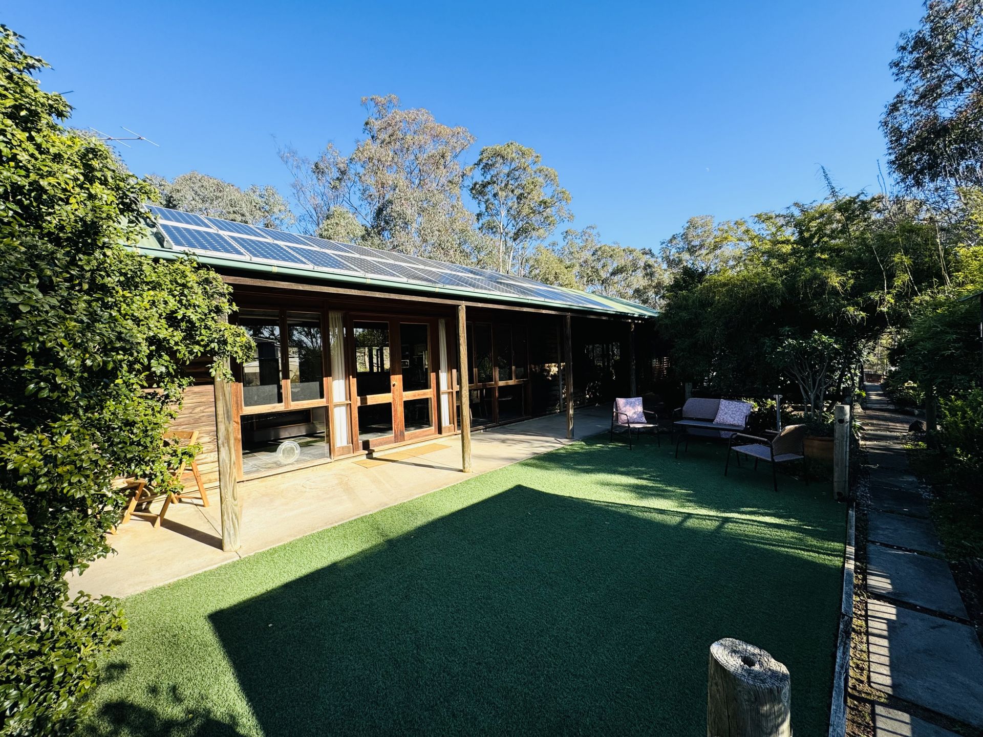 33 Pine Ridge Row, Denman JTS Realty