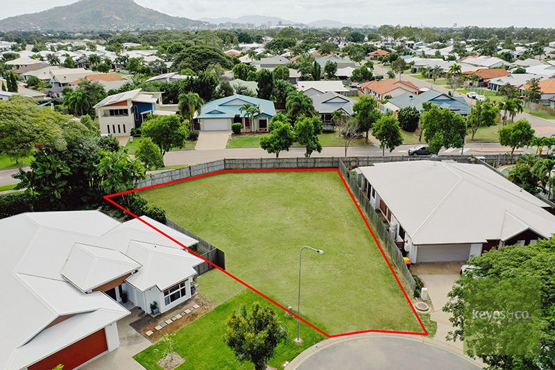 Sold property 310,000 for 9 Edgewater Court Idalia , Qld 4811