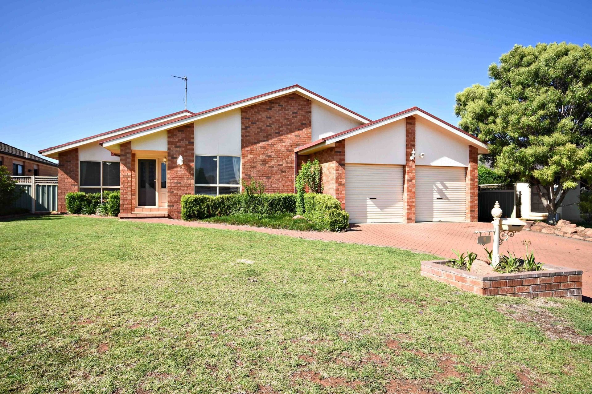 5 Oakmont Avenue, Dubbo Bob Berry Real Estate