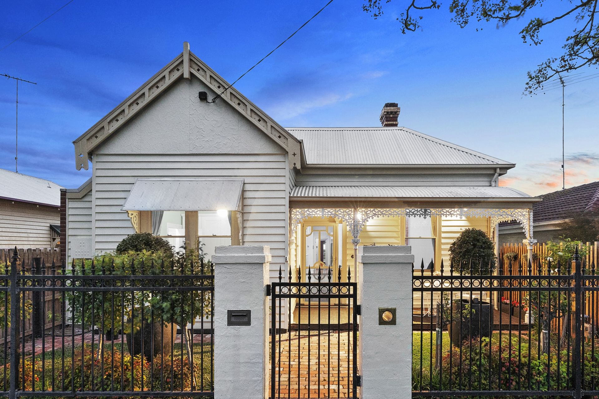 16 Foster Street, South Geelong Maxwell Collins Real Estate