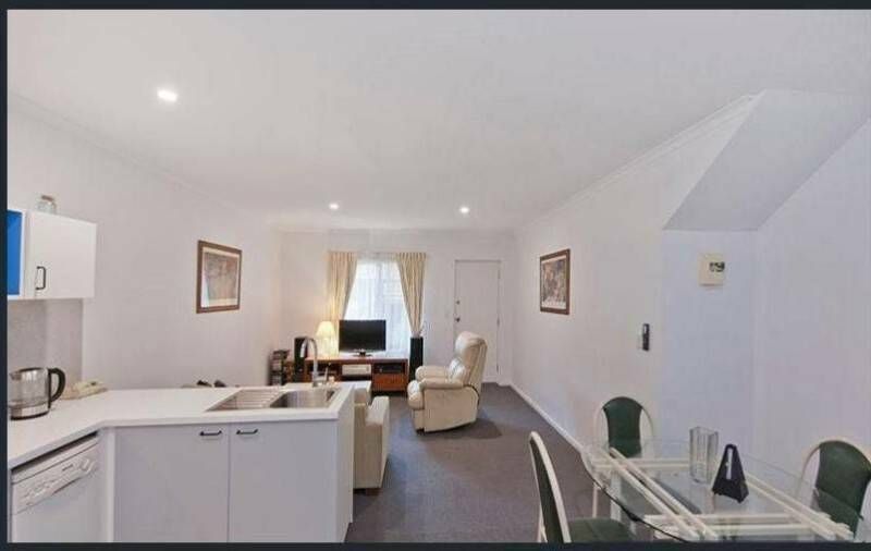 Private Rental 11 Winifred Street, Adelaide, SA 5000