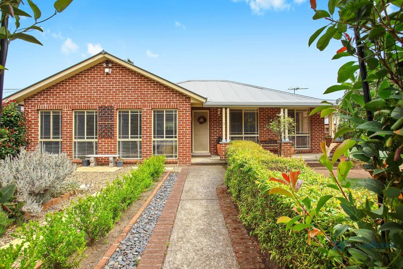 Real Estate For Lease 7 Remembrance Driveway Yanderra , NSW