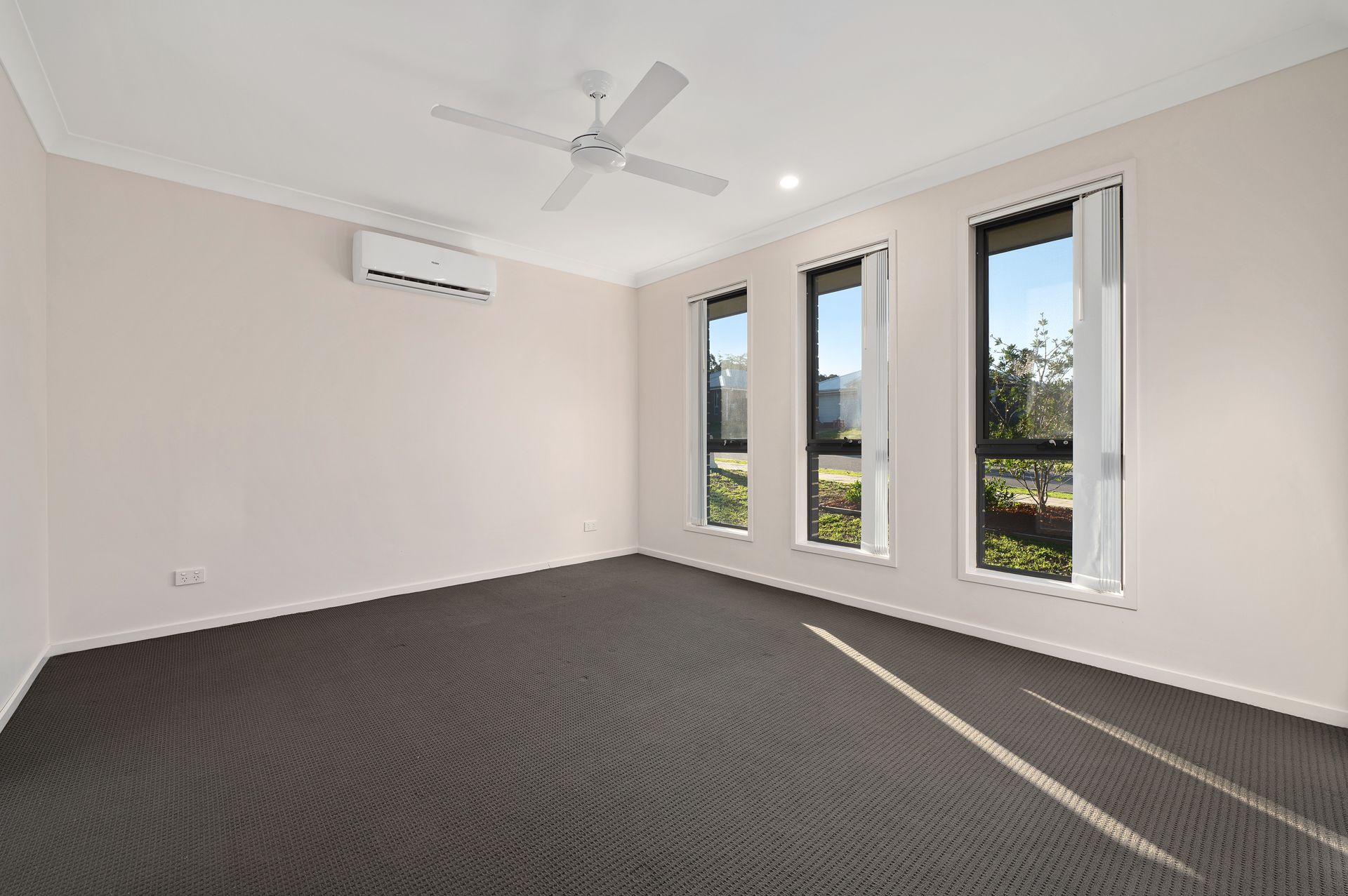 Real Estate For Lease 8 Gullane Close Heddon Greta , NSW