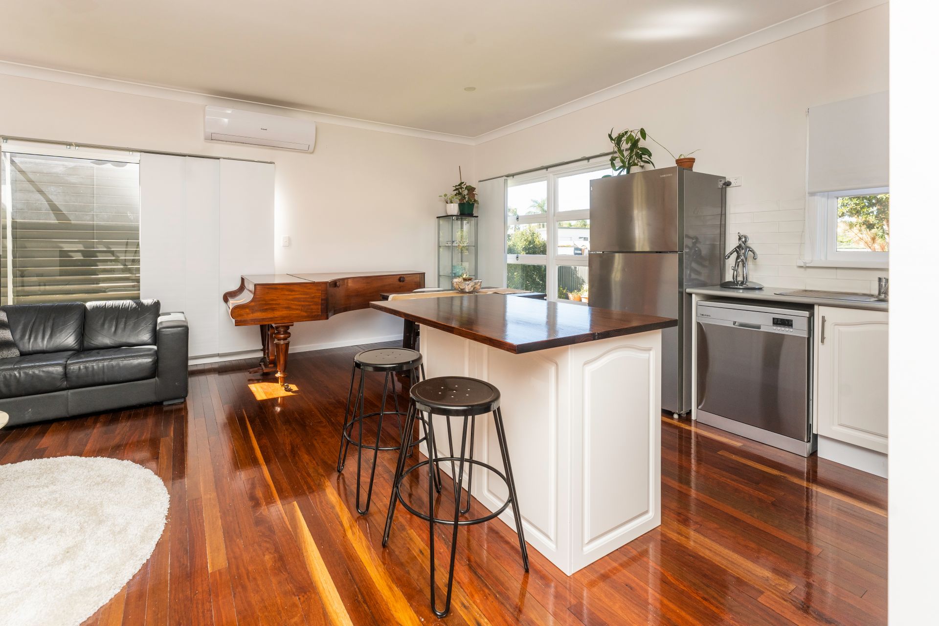 10 McNeilly Street, NORVILLE Four Walls Realty