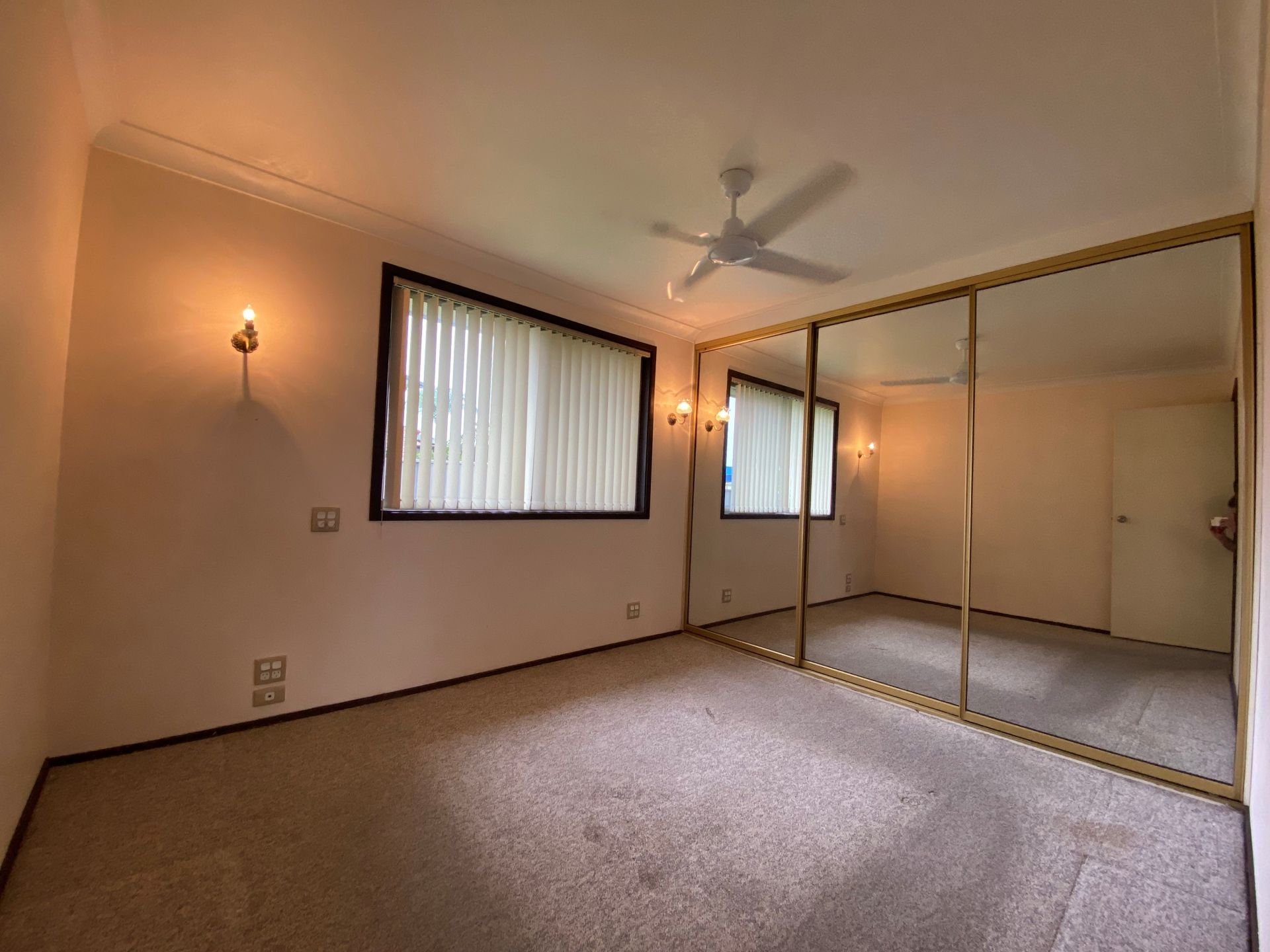 Real Estate For Lease 22 Medlow Drive Quakers Hill , NSW