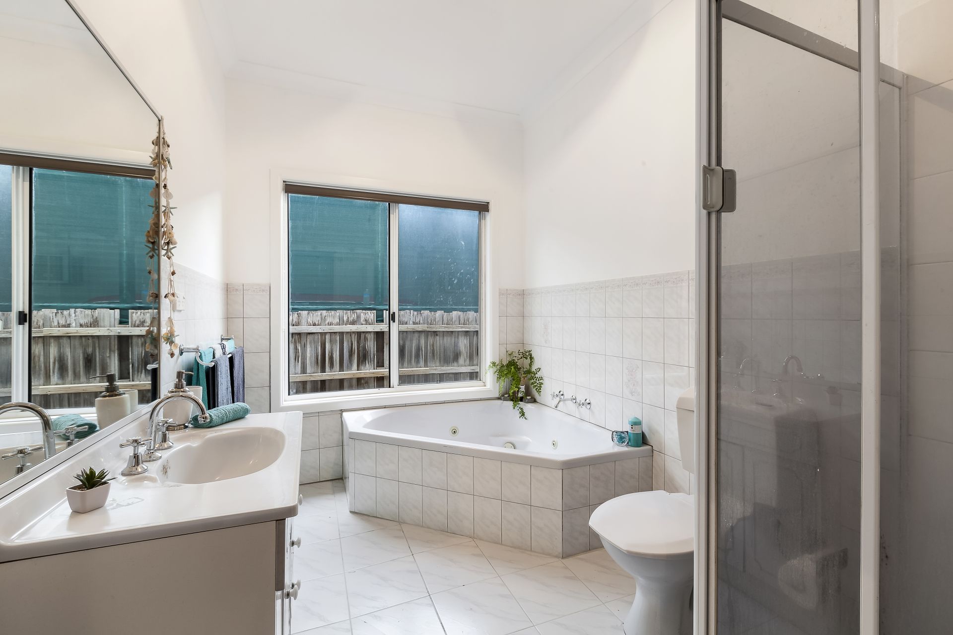 Real Estate For Sale 20 McMahon Road Reservoir , VIC