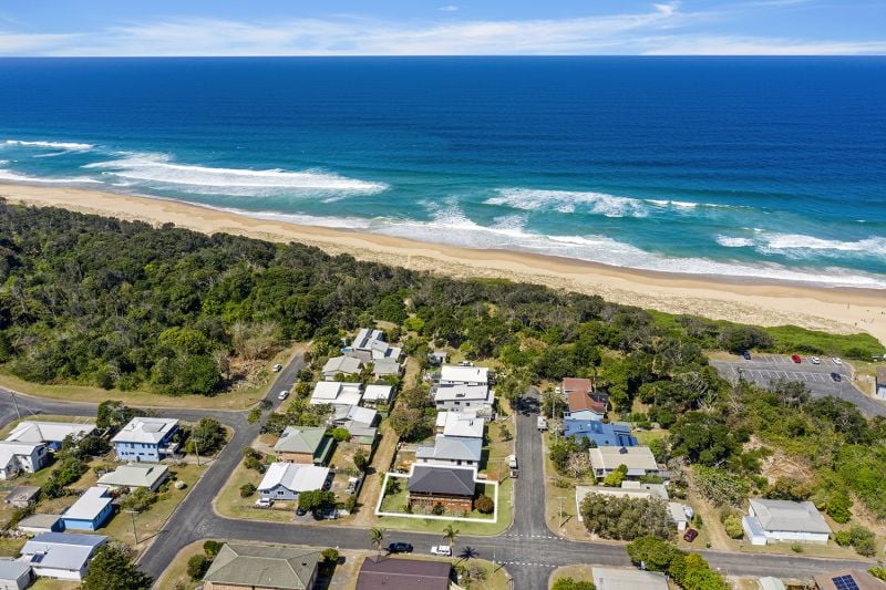 Real Estate For Sale 12 Winter Avenue Mylestom , NSW