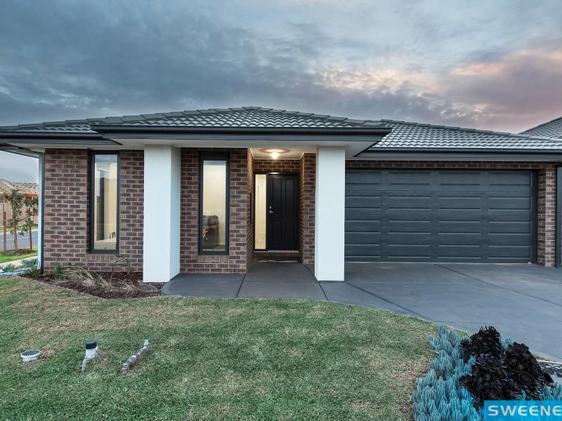 68 Woodlea Boulevard, ROCKBANK Sweeney Estate Agents