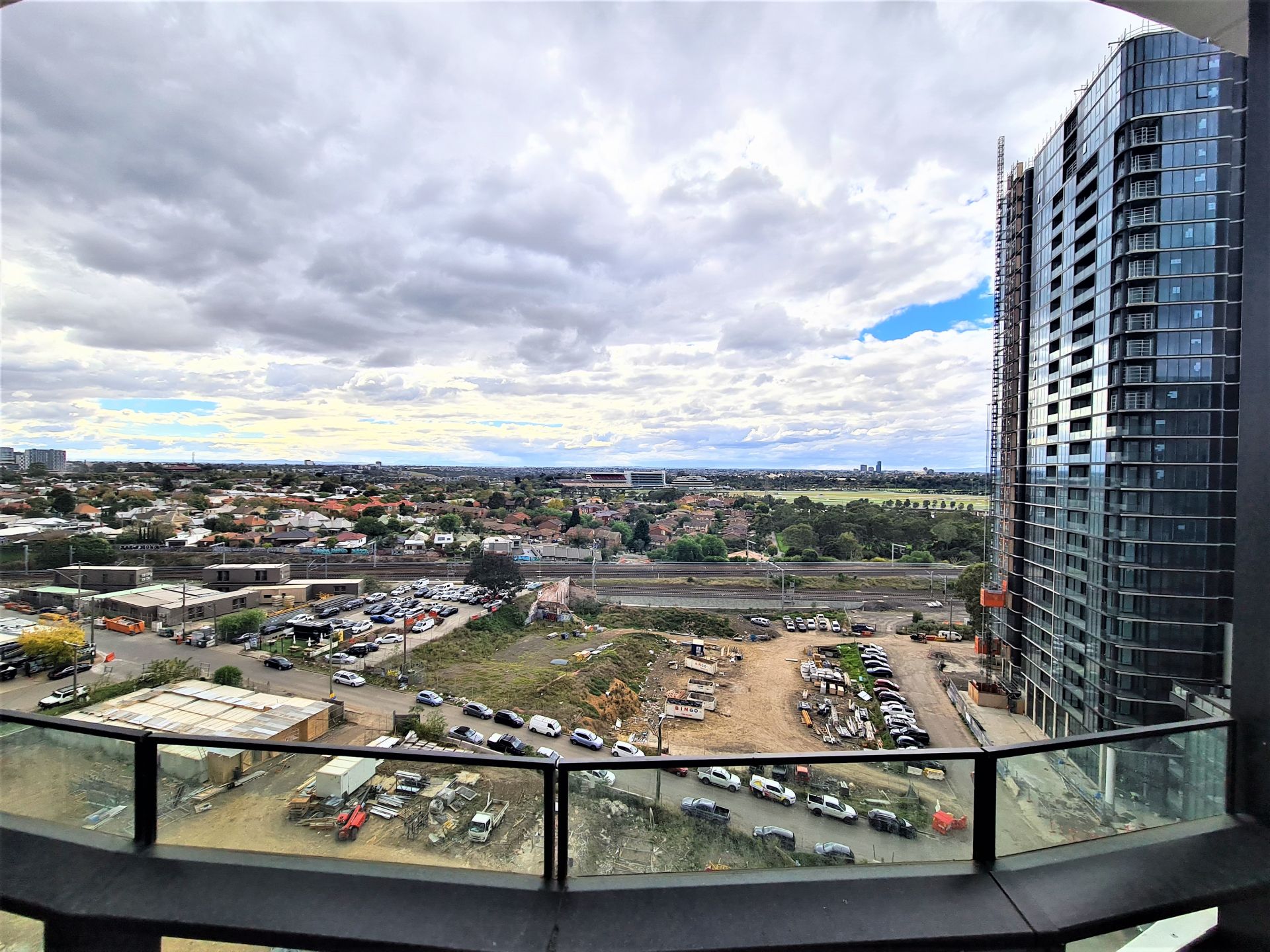 1003/5 Joseph Road, FOOTSCRAY Sweeney Estate Agents