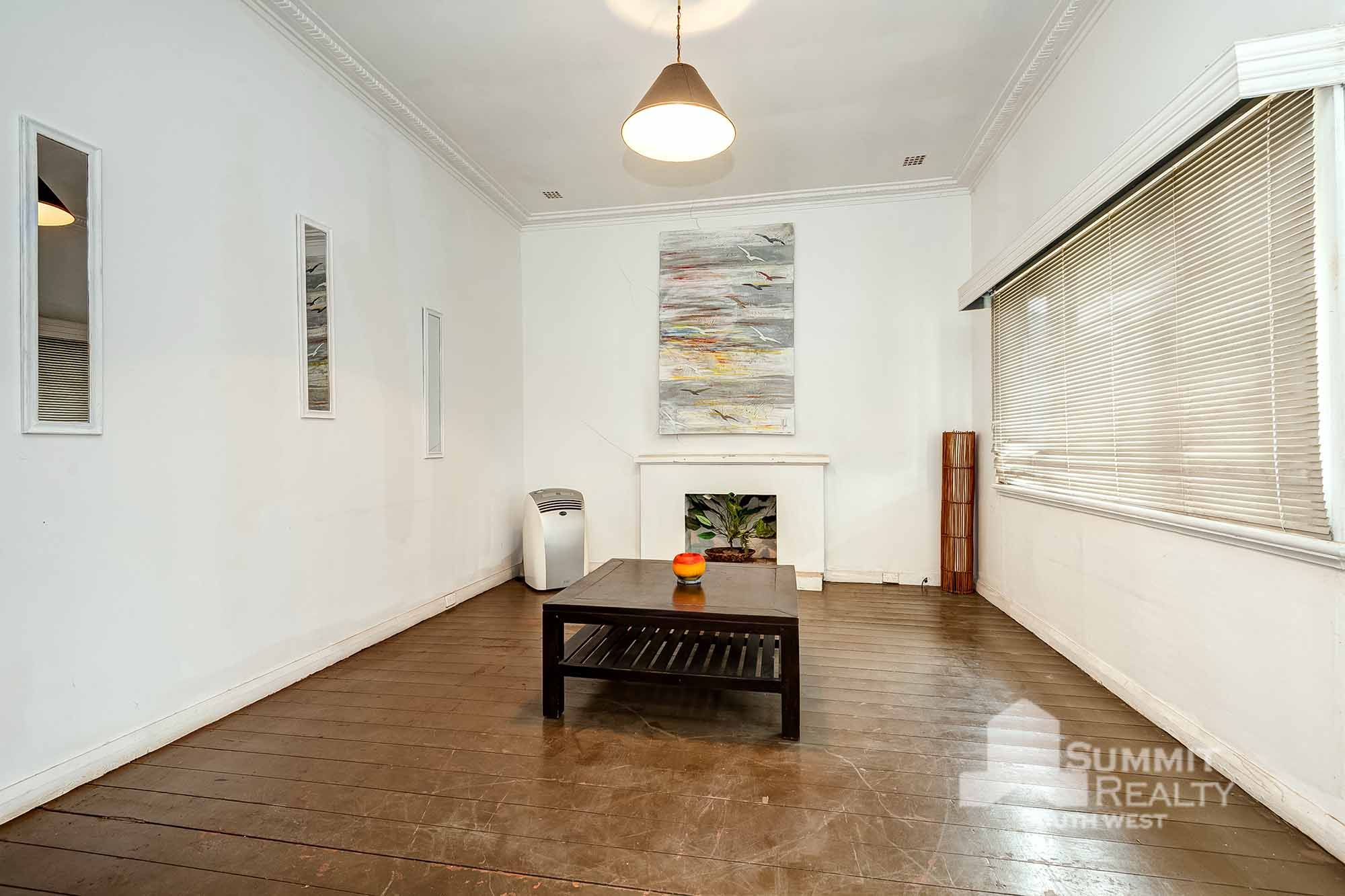 Real Estate For Sale 54 King Road East Bunbury , WA