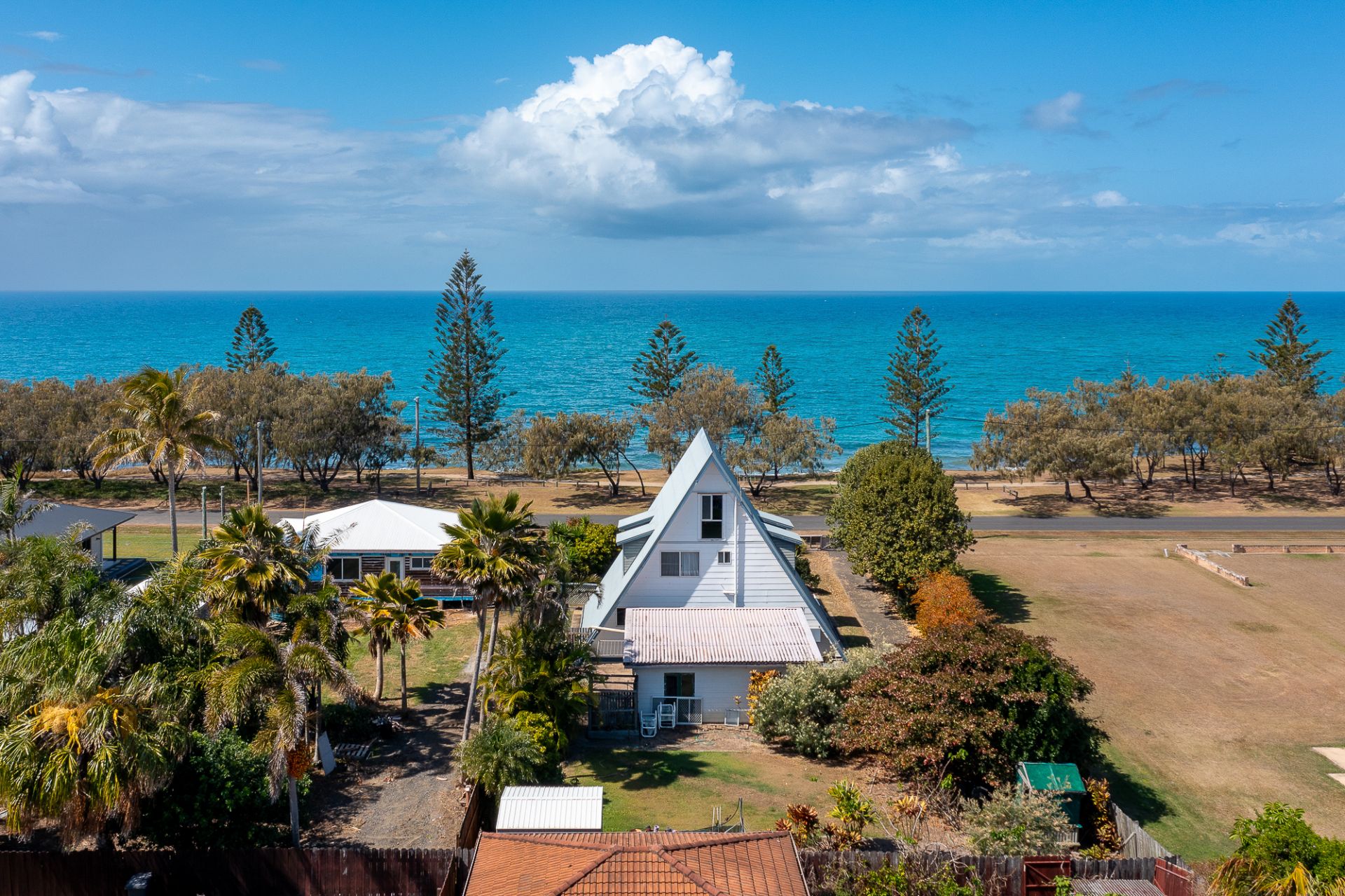 12 Esplanade, ELLIOTT HEADS Four Walls Realty