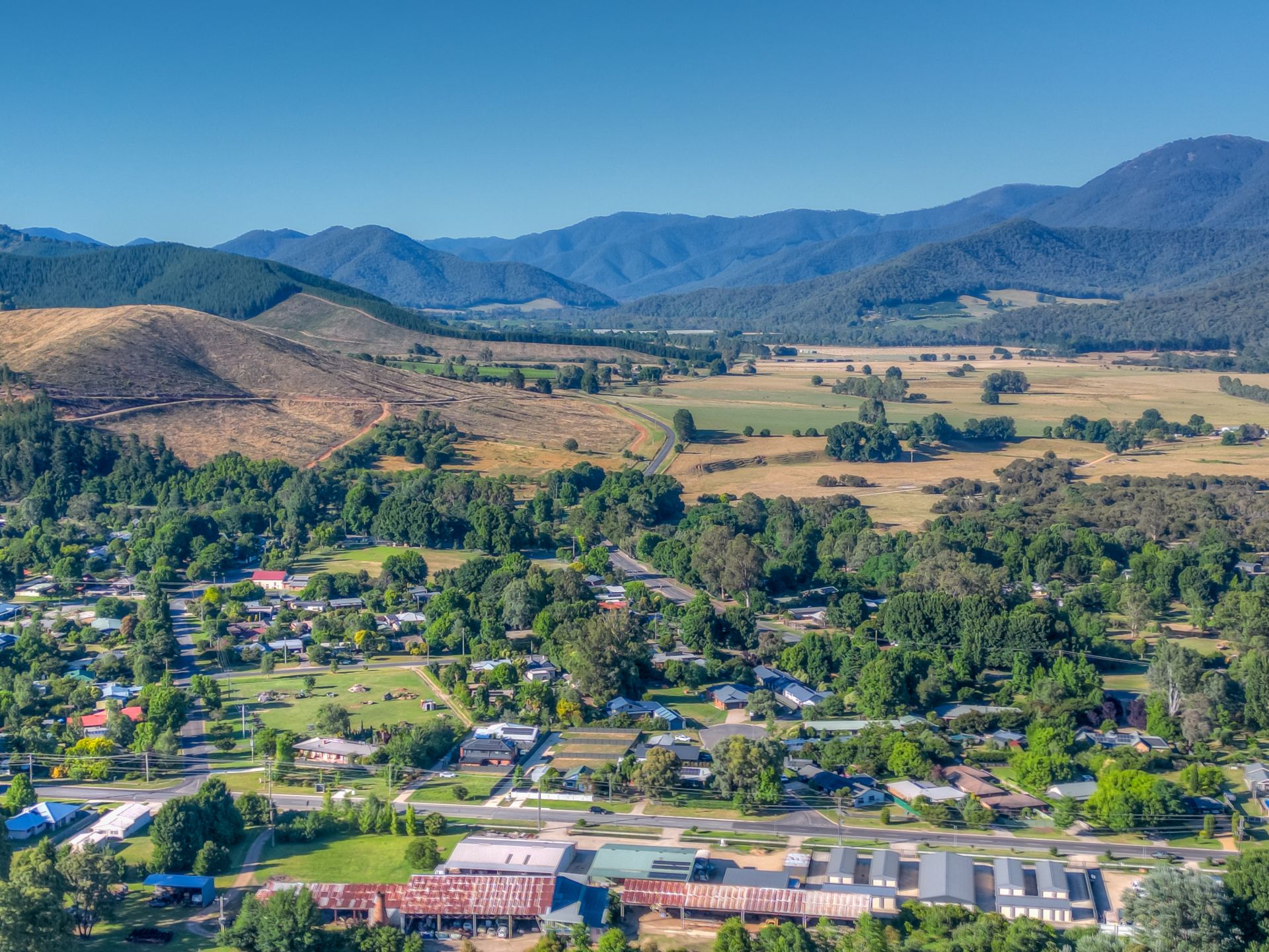 34B Station Street, Porepunkah Dickens Real Estate