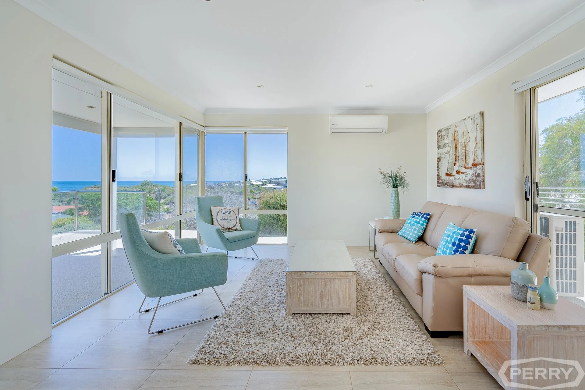 11 Oceanic Drive, Dawesville H.& N. PERRY