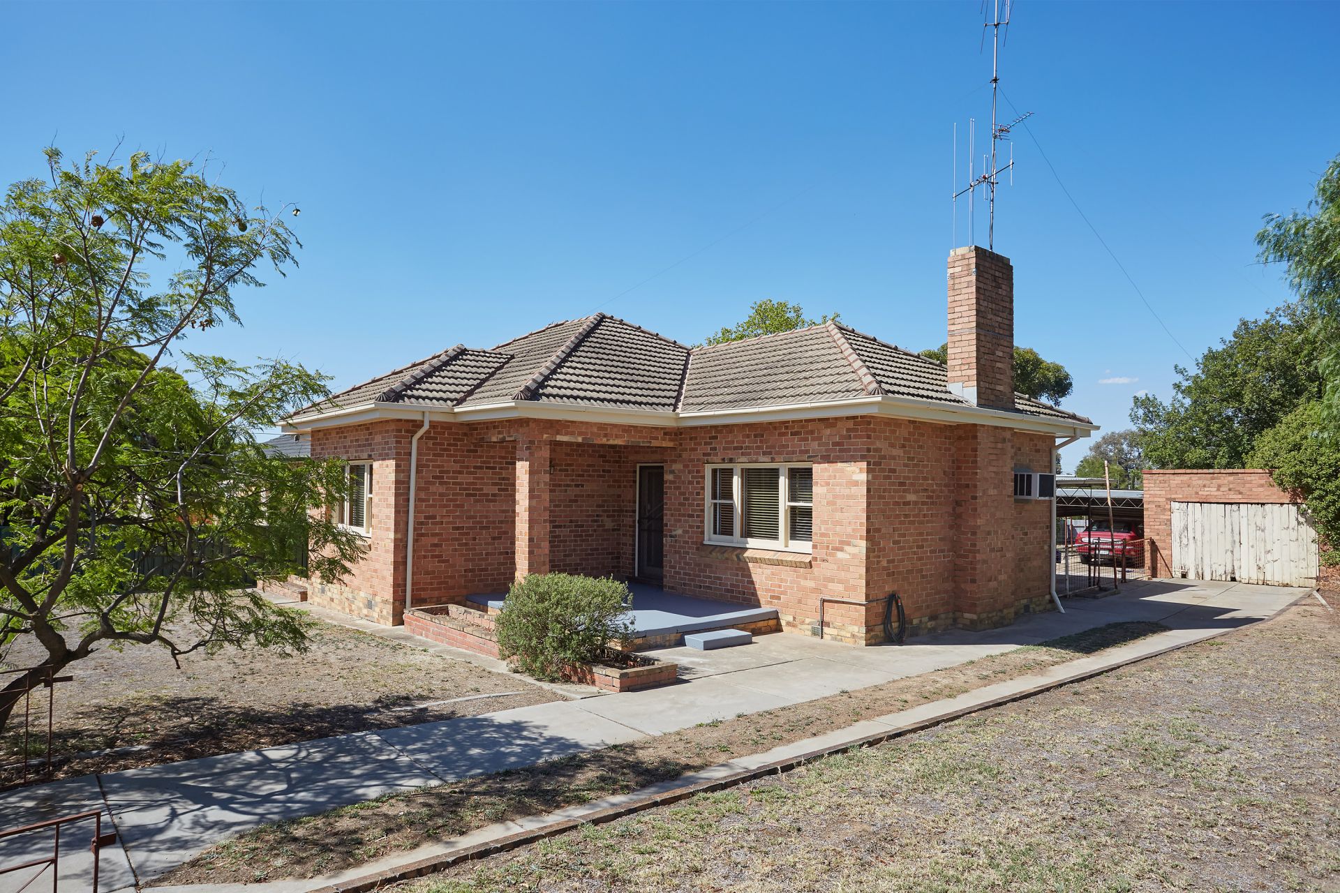 9 Smalley, California Gully DCK Real Estate