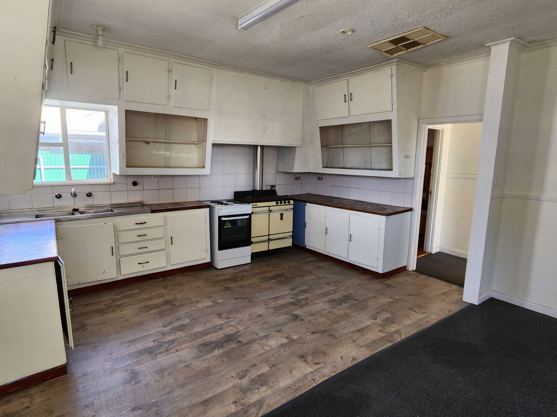 7 Bonanza Street, Broken Hill Outback Real Estate