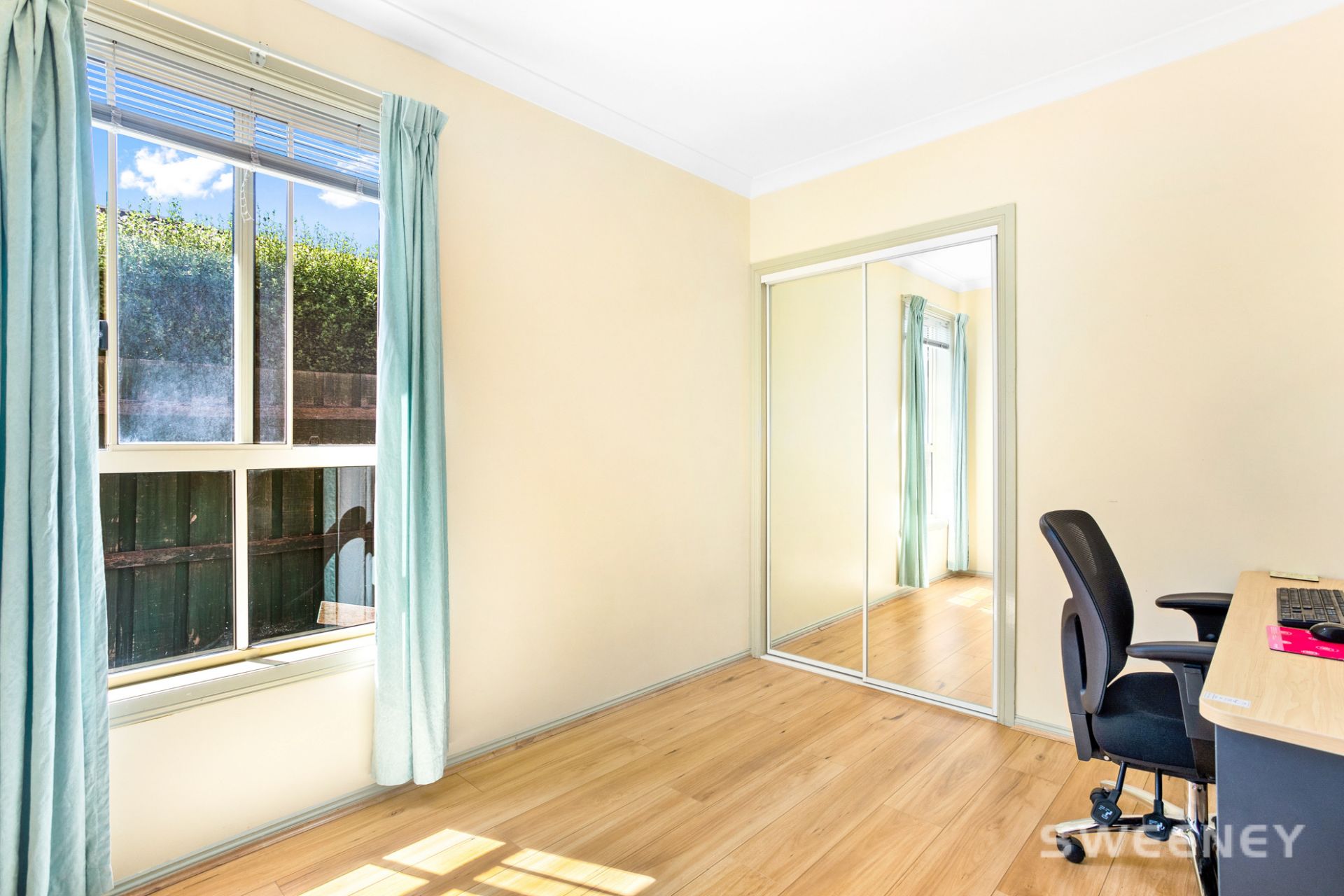 2/3 May Avenue, ALTONA MEADOWS Sweeney Estate Agents