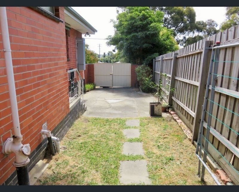 1/119 Holland Road, Blackburn South OBrien Real Estate