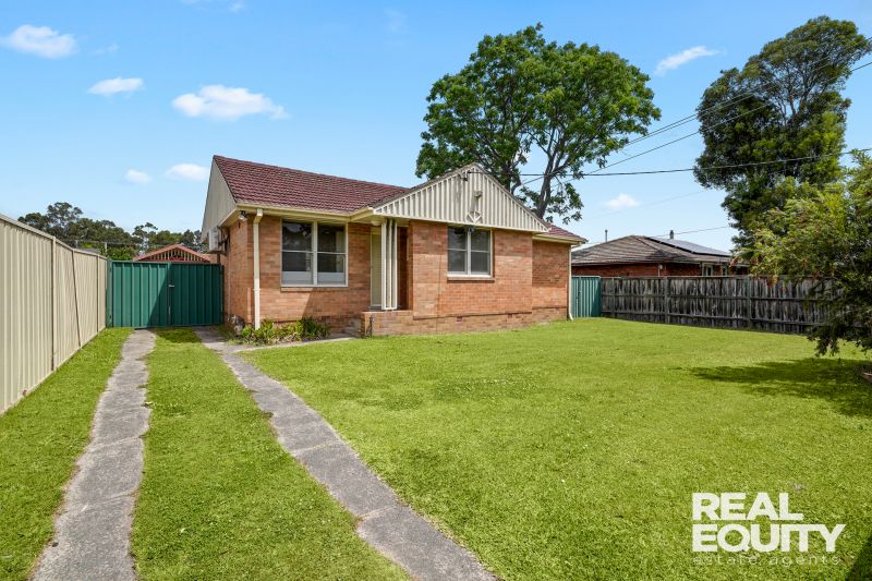 Real Estate For Lease 21 Huon Crescent Holsworthy , NSW