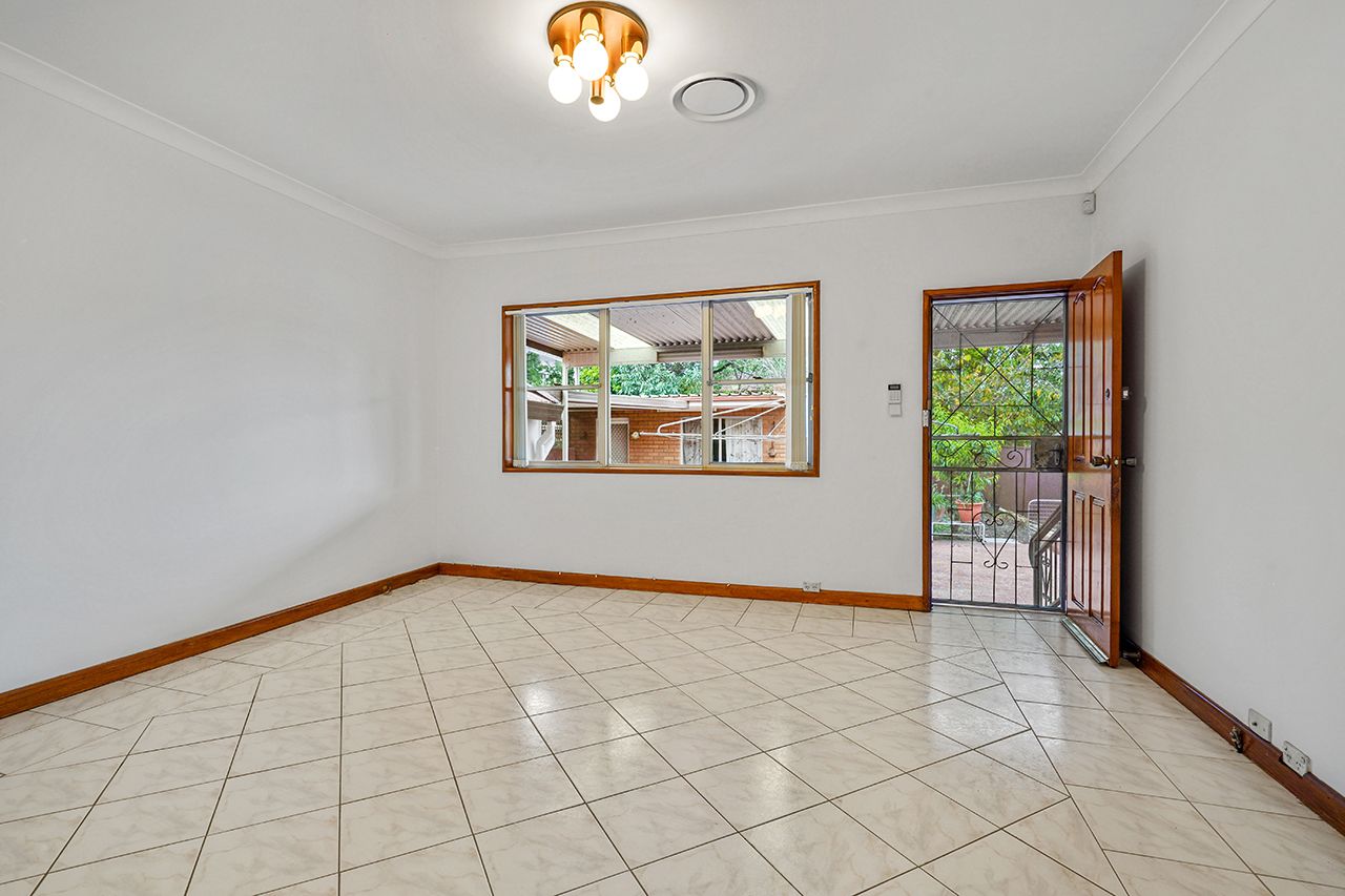 Real Estate For Lease 3 Schofield Avenue Earlwood , NSW