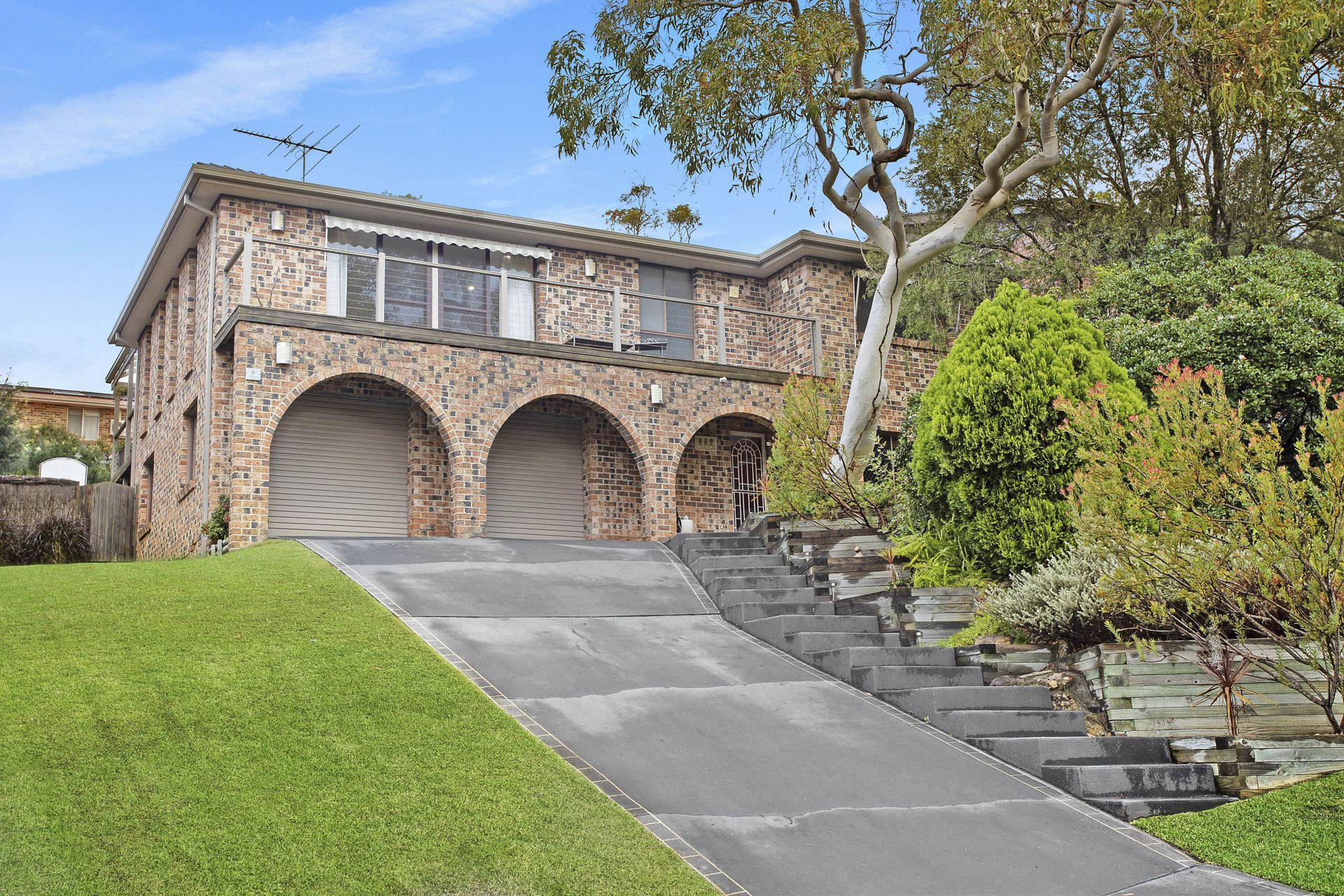 8 Glenora Road, Yarrawarrah Pulse Property Agents