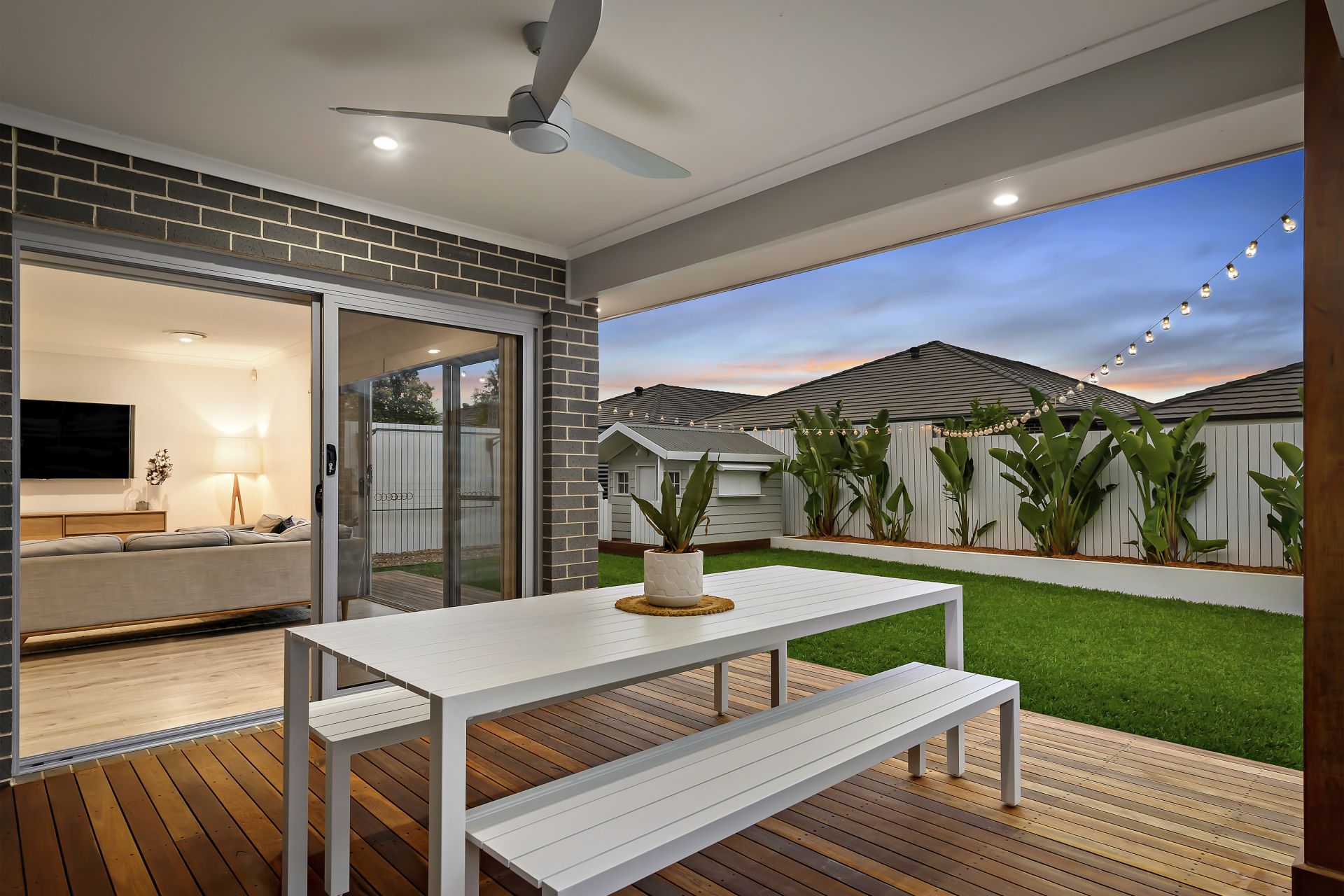 Real Estate For Sale 27 Silverwood Street Gledswood Hills , NSW