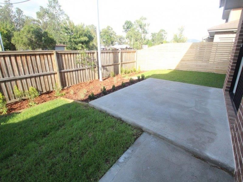 Real Estate For Sale 2/5 Stonebridge Drive Cessnock , NSW