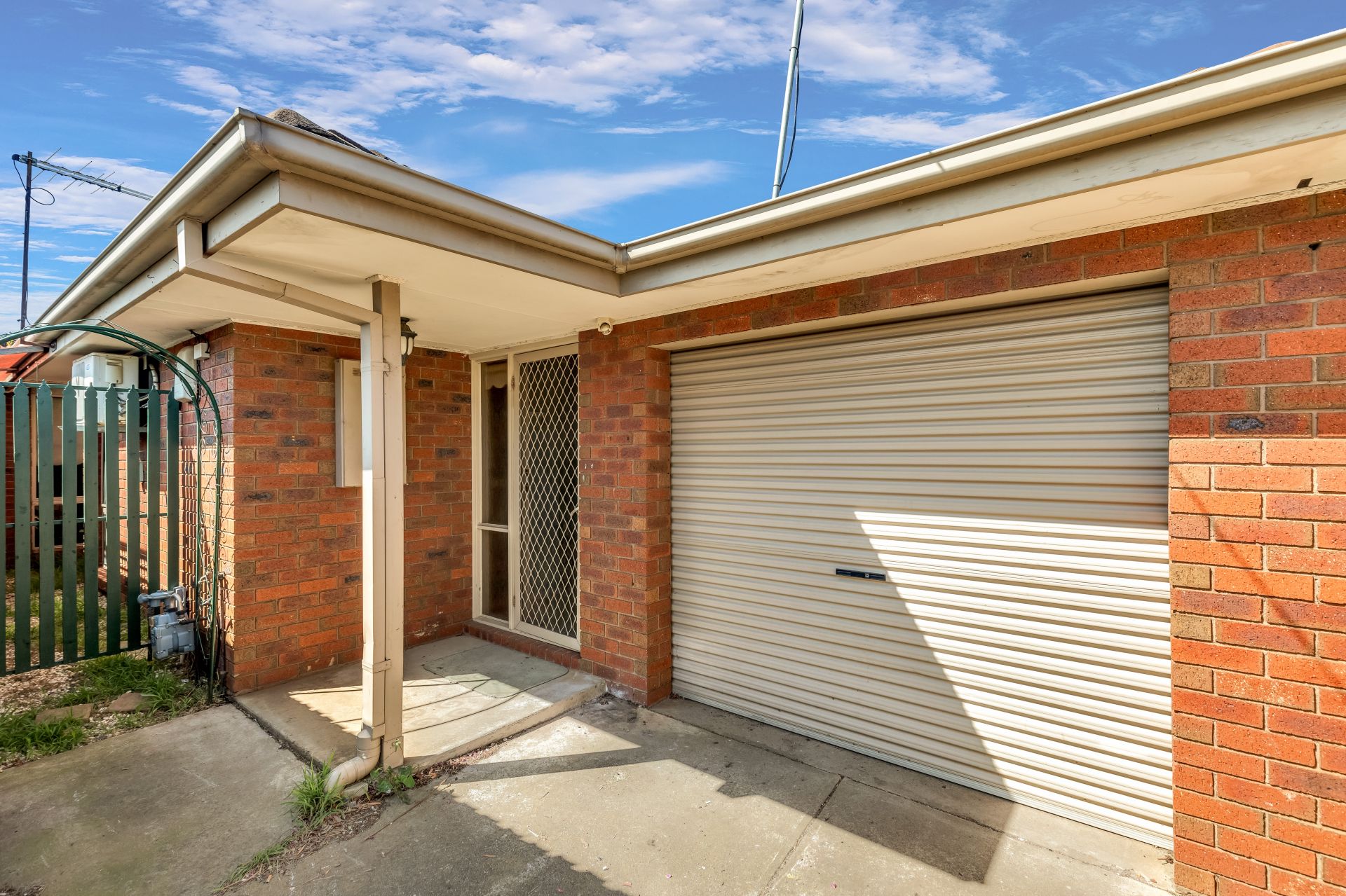 2/26 Dennison Avenue, Hoppers Crossing OBrien Real Estate