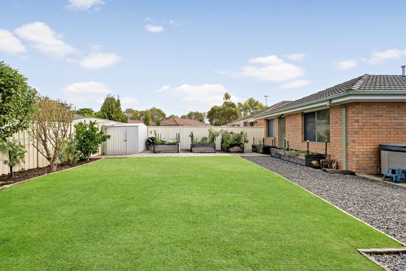 Real Estate For Sale 55 Oakbank Boulevard Whittlesea , VIC