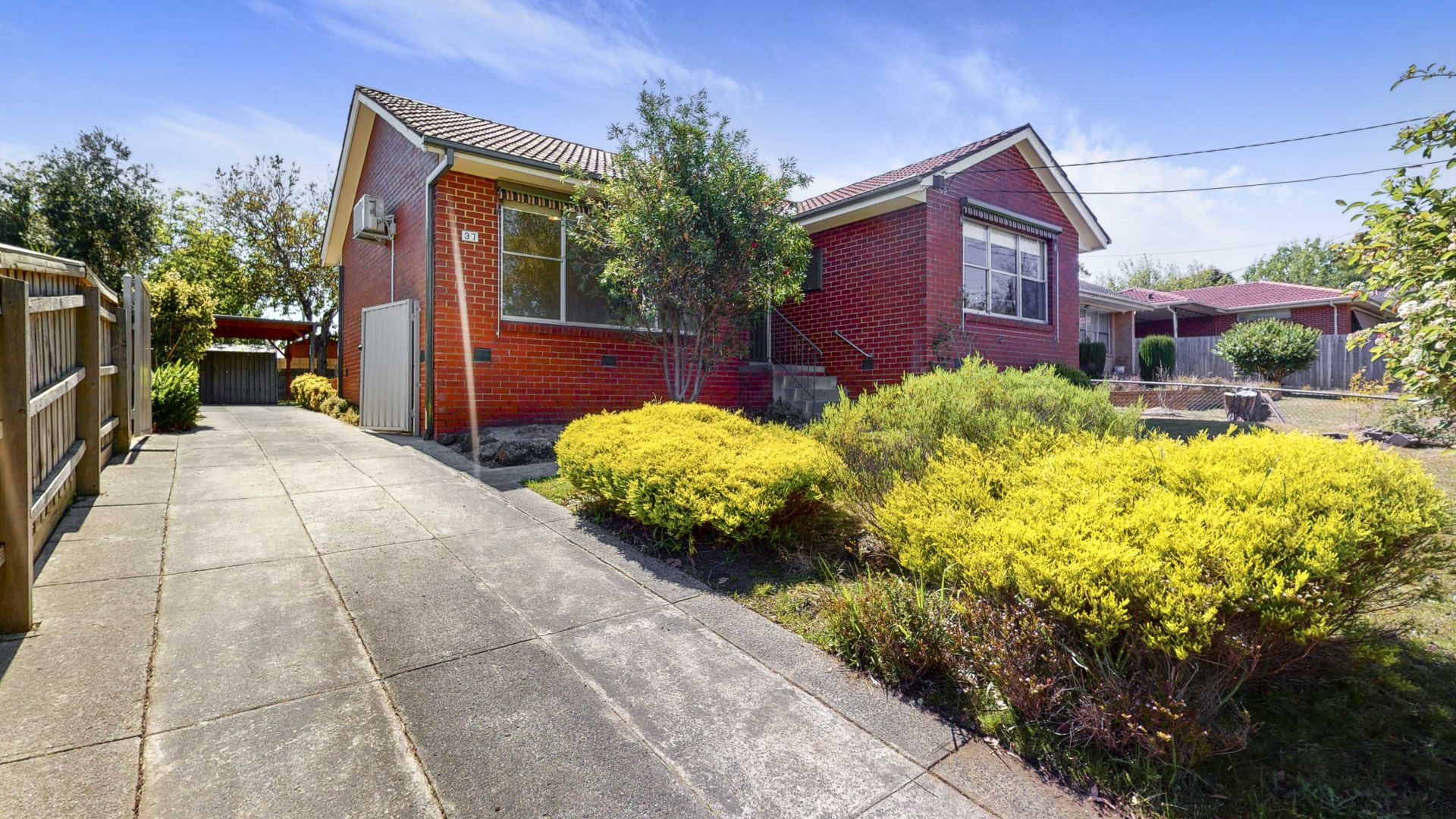 37 Brunning Crescent, Frankston North OBrien Real Estate