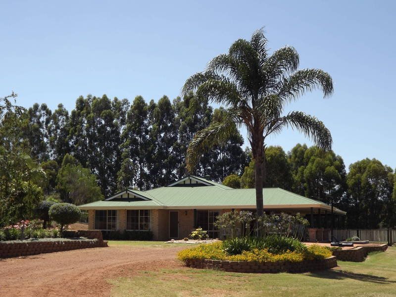 Real Estate For Sale 10 Cutmore Crescent Bridgetown , WA