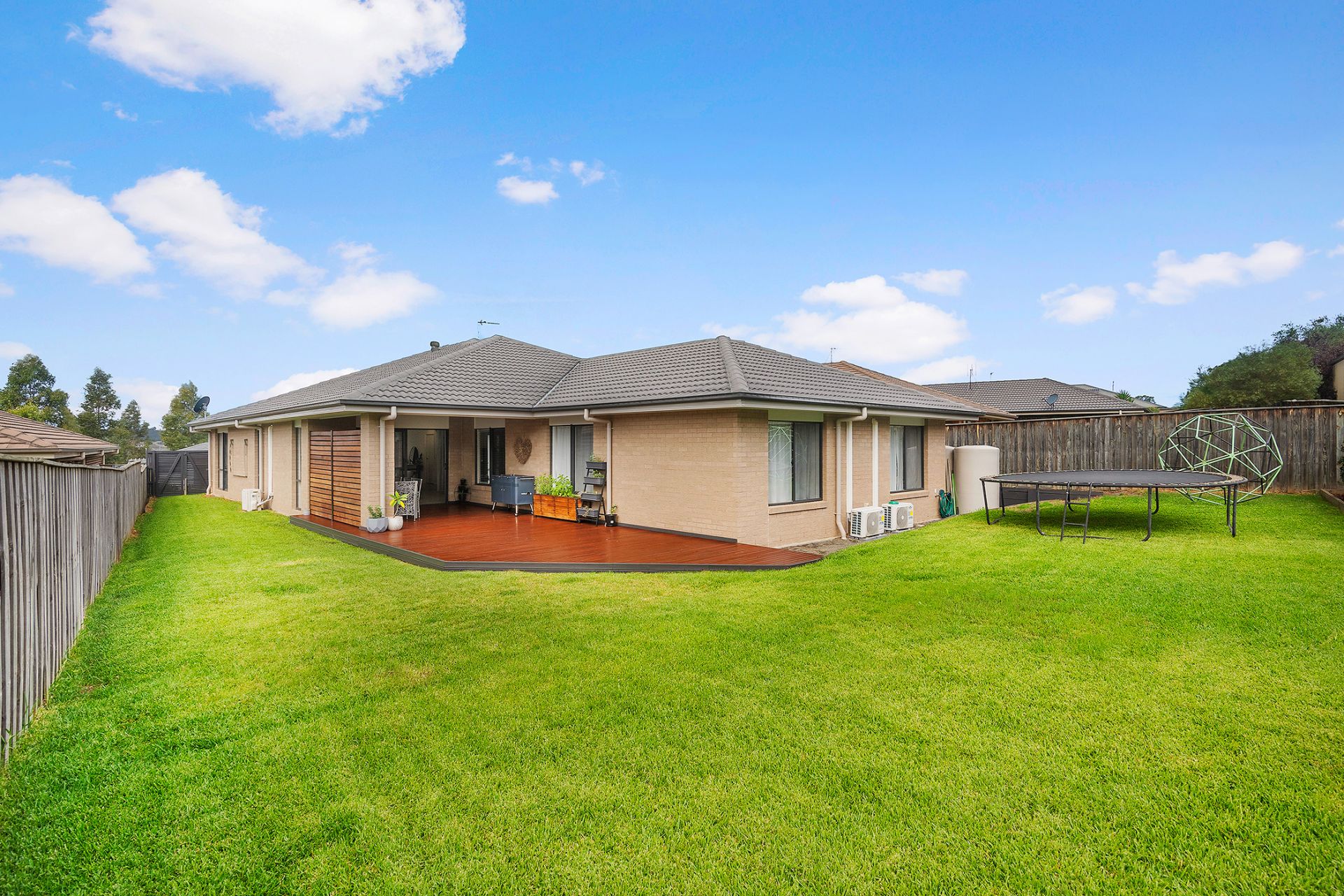 Real Estate For Sale 45 Finch Crescent Aberglasslyn , NSW