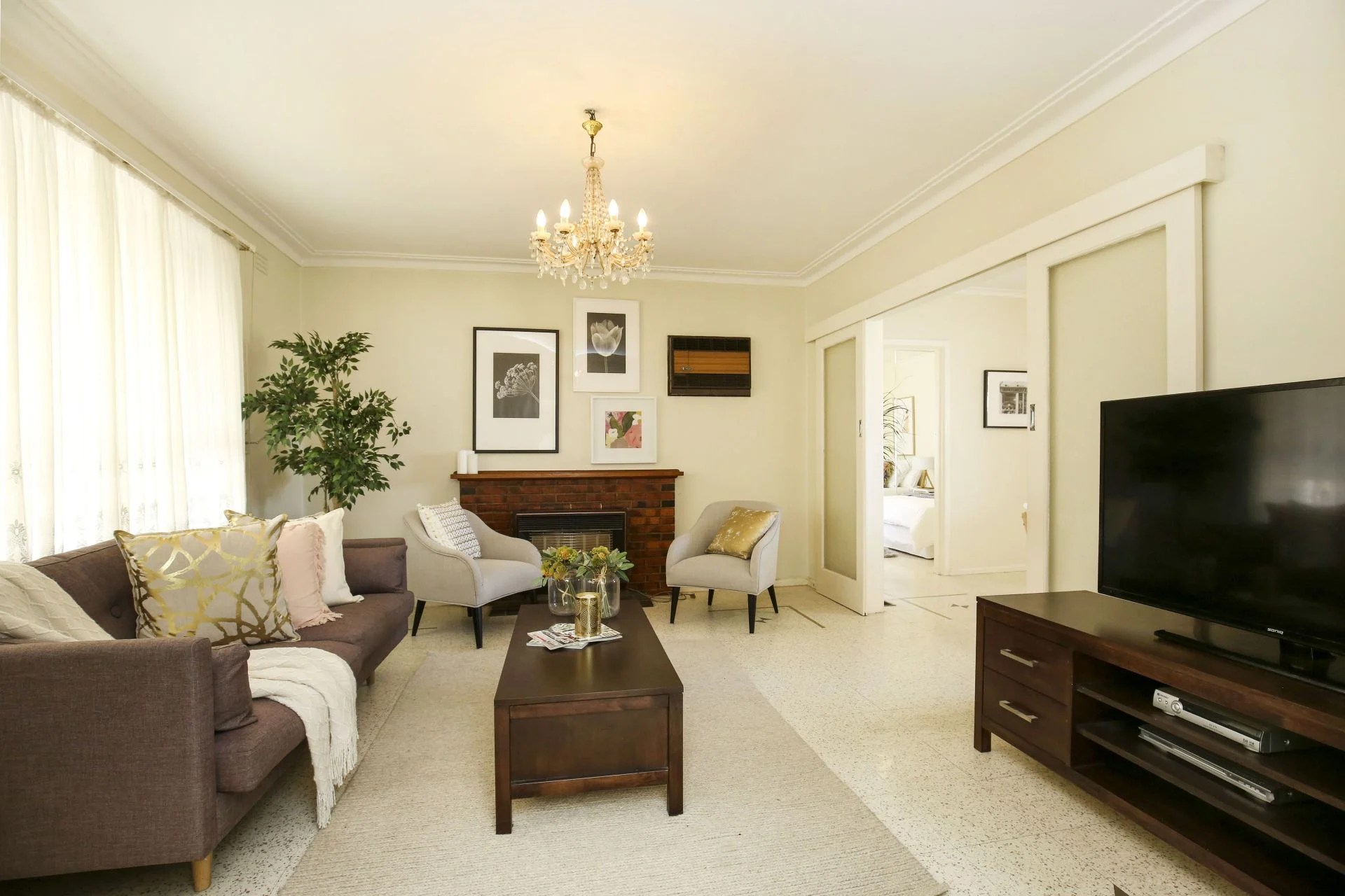 Real Estate For Sale 19 Lindenow Street Reservoir , VIC