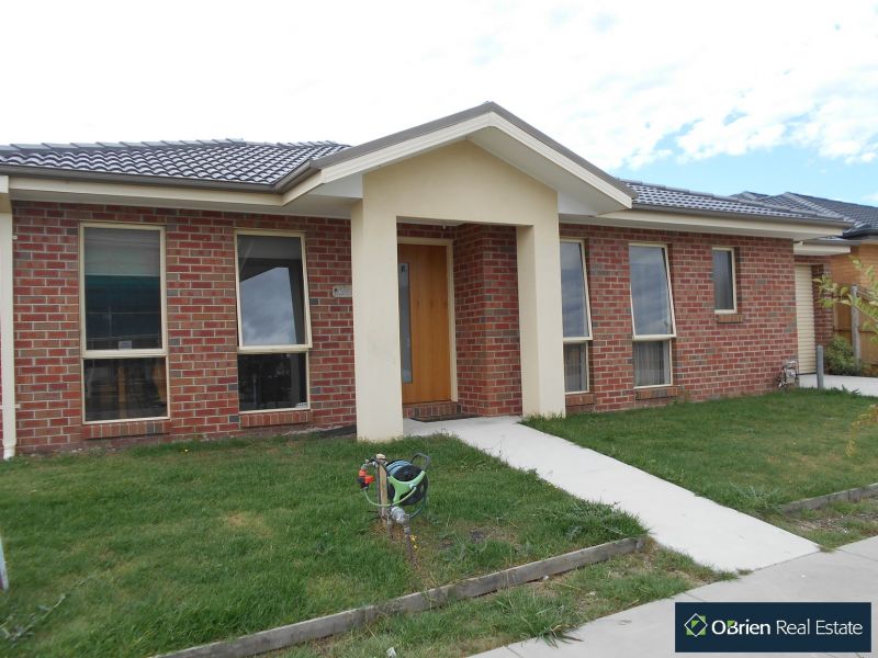 16 Bushman Way, Lynbrook OBrien Real Estate