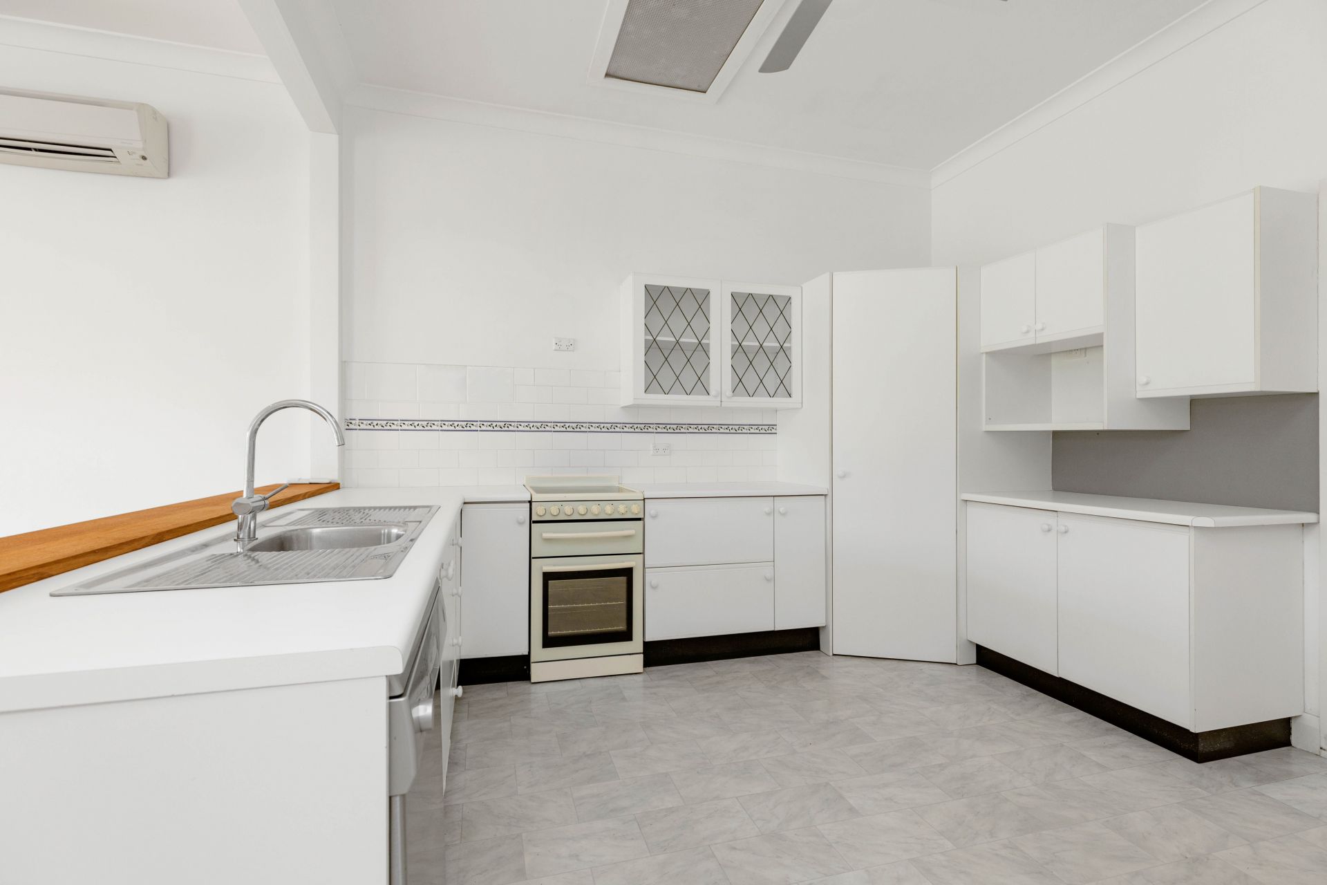 4 Ethel Street, Cardiff South Shiels+Co Property