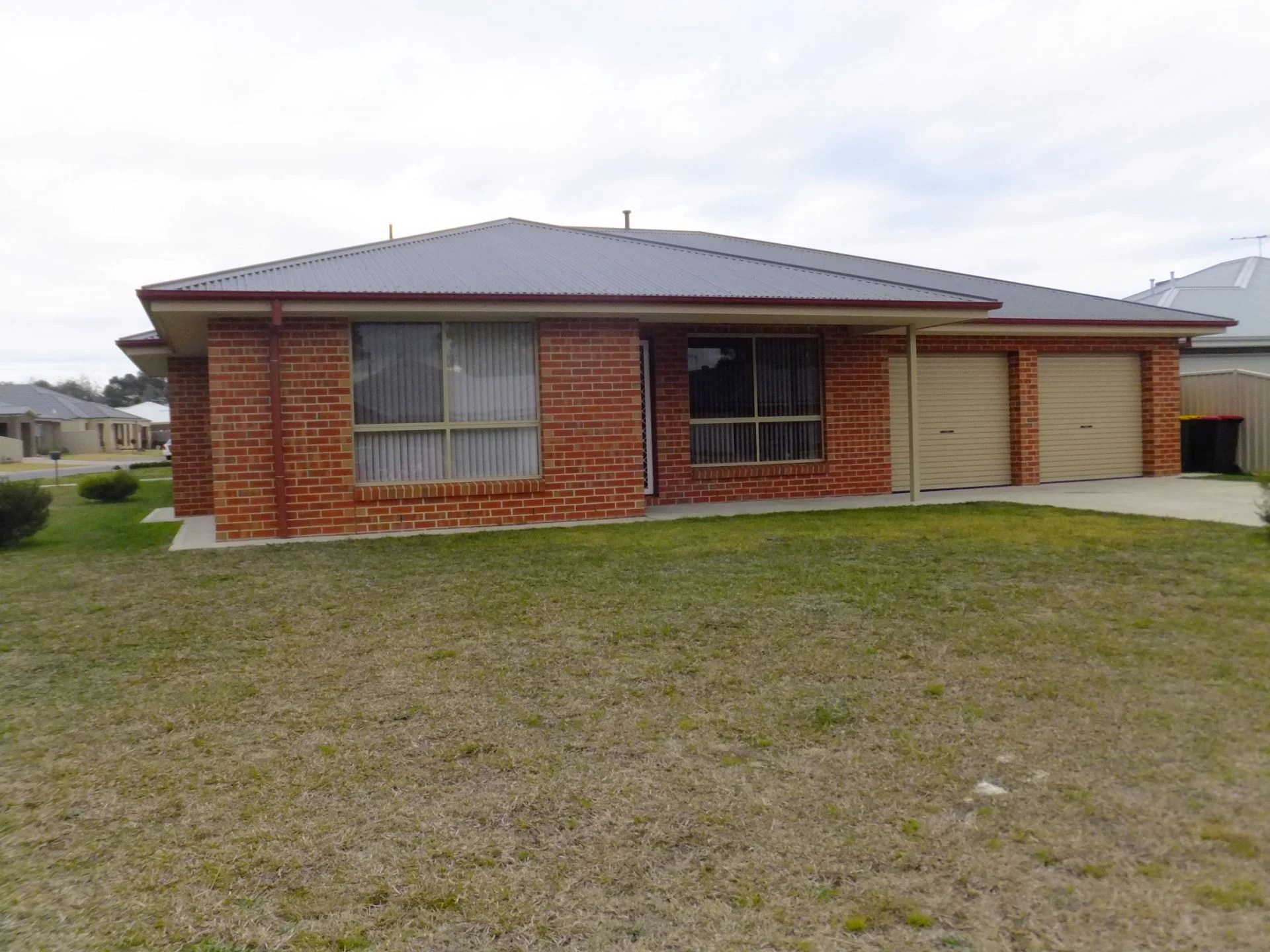 1/8 Pech Avenue, Jindera Kane Real Estate