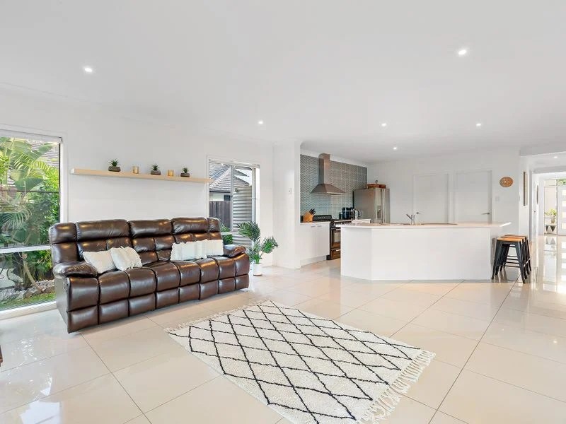 Real Estate For Sale 14 Heatherdale Drive Upper Coomera , QLD